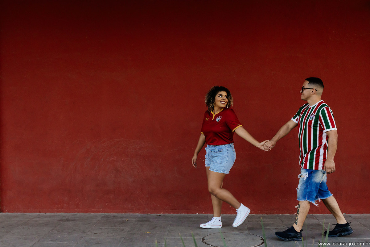 ensaio pré casamento - ensaio na praça mauá - ensaio no boulevard olimpíco - museu do amanhã - préwedding - casal apaixonado - casal feliz - casal tricolor - fluminense