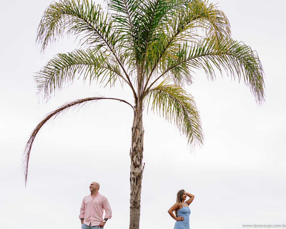 ensaio casal - pré casamento - leoaraujofotógrafo - sessão fotográfica de casal - cidade das artes - ensaio pré casamento - pré wedding - noivos - ensaio fotográfico de casal