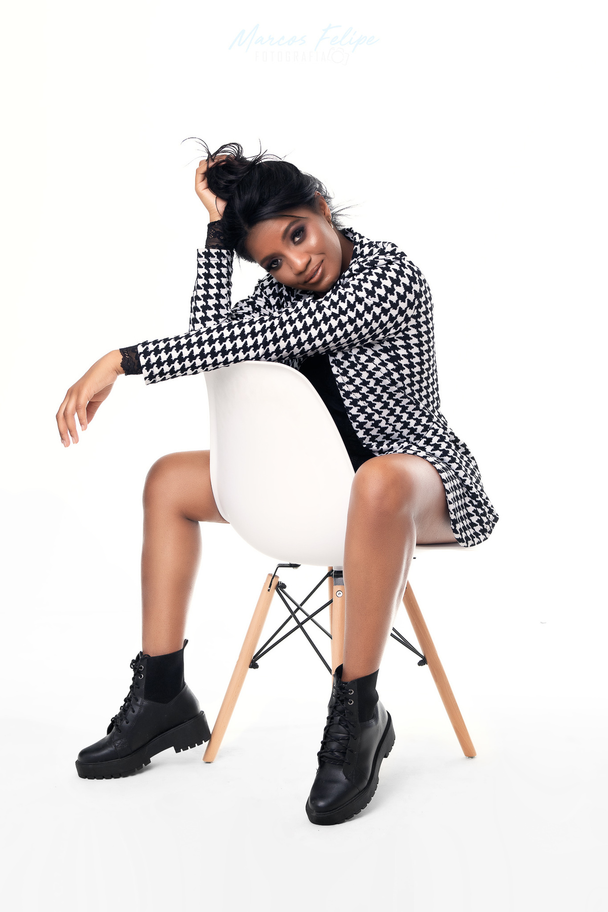 ensaio-casual-feminino-estúdio-belo-horizonte-contagem-marcos-felipe-fotografia