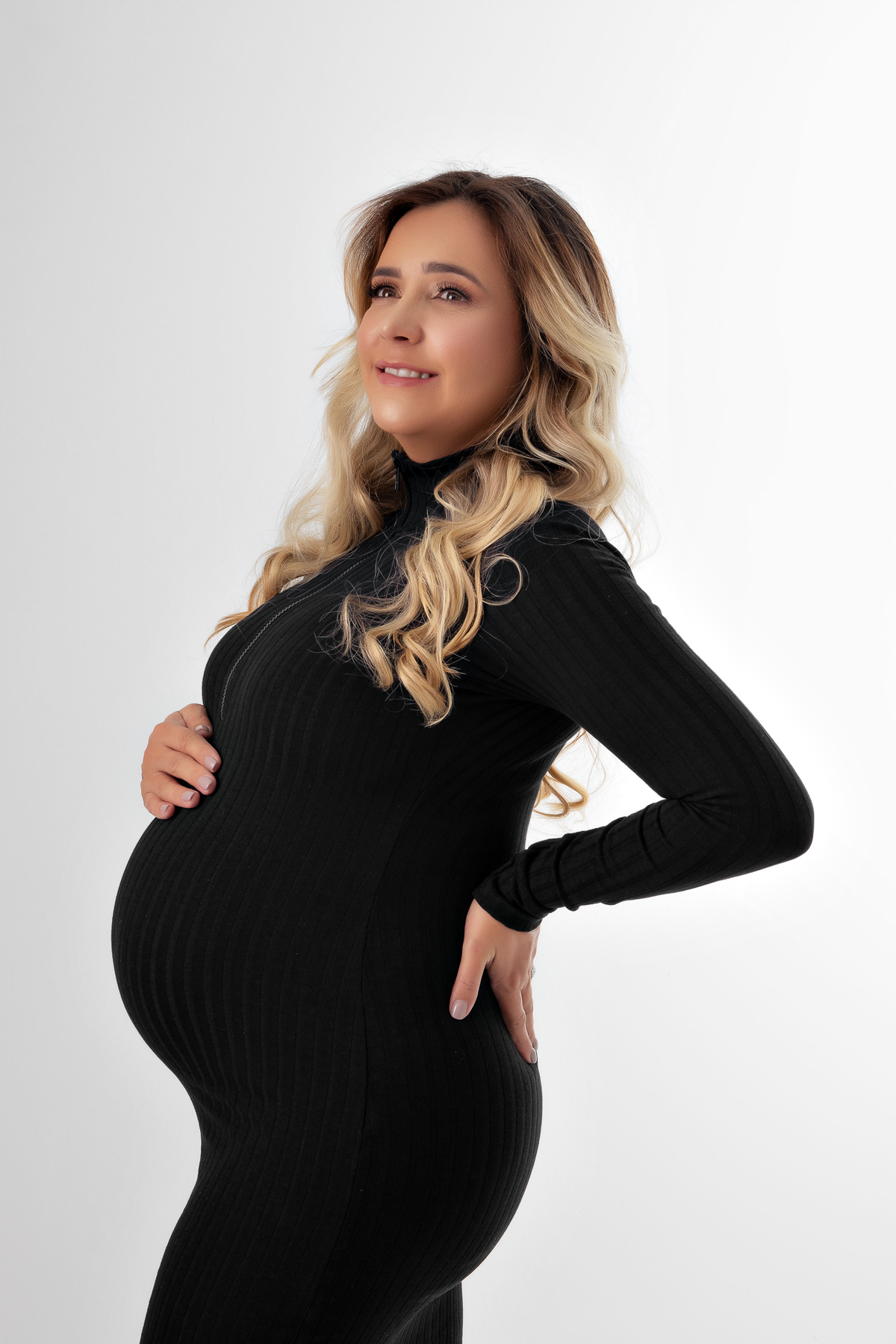 ensaio de gestante em estúdio fotográfico em belo horizonte marcos felipe fotografia