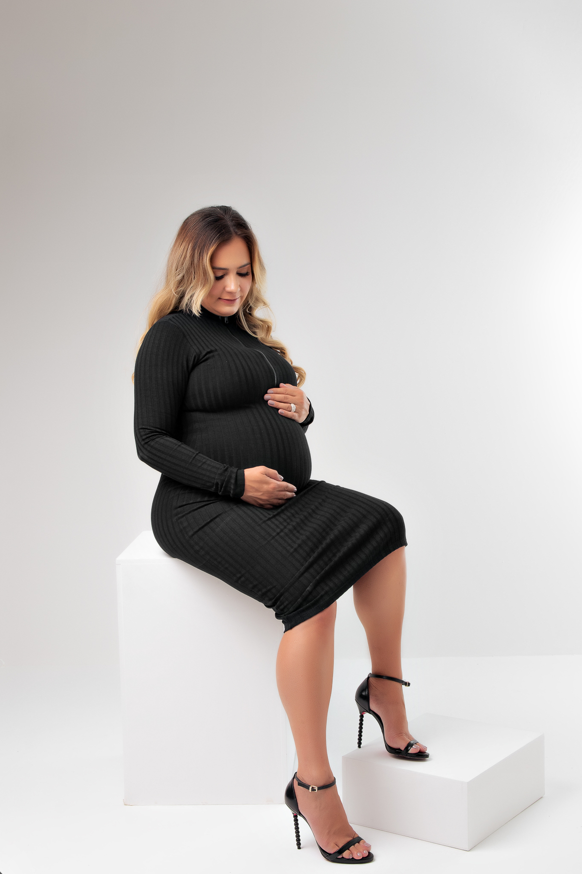 ensaio de gestante em estúdio fotográfico em belo horizonte marcos felipe fotografia