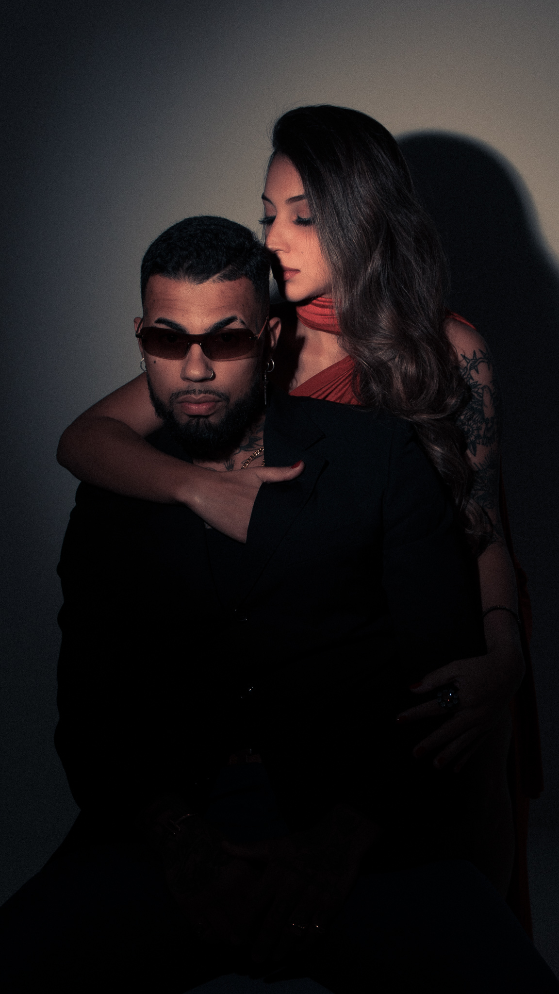 ensaio fotografico de casal em estúdio bh contagem marcos felipe fotografia