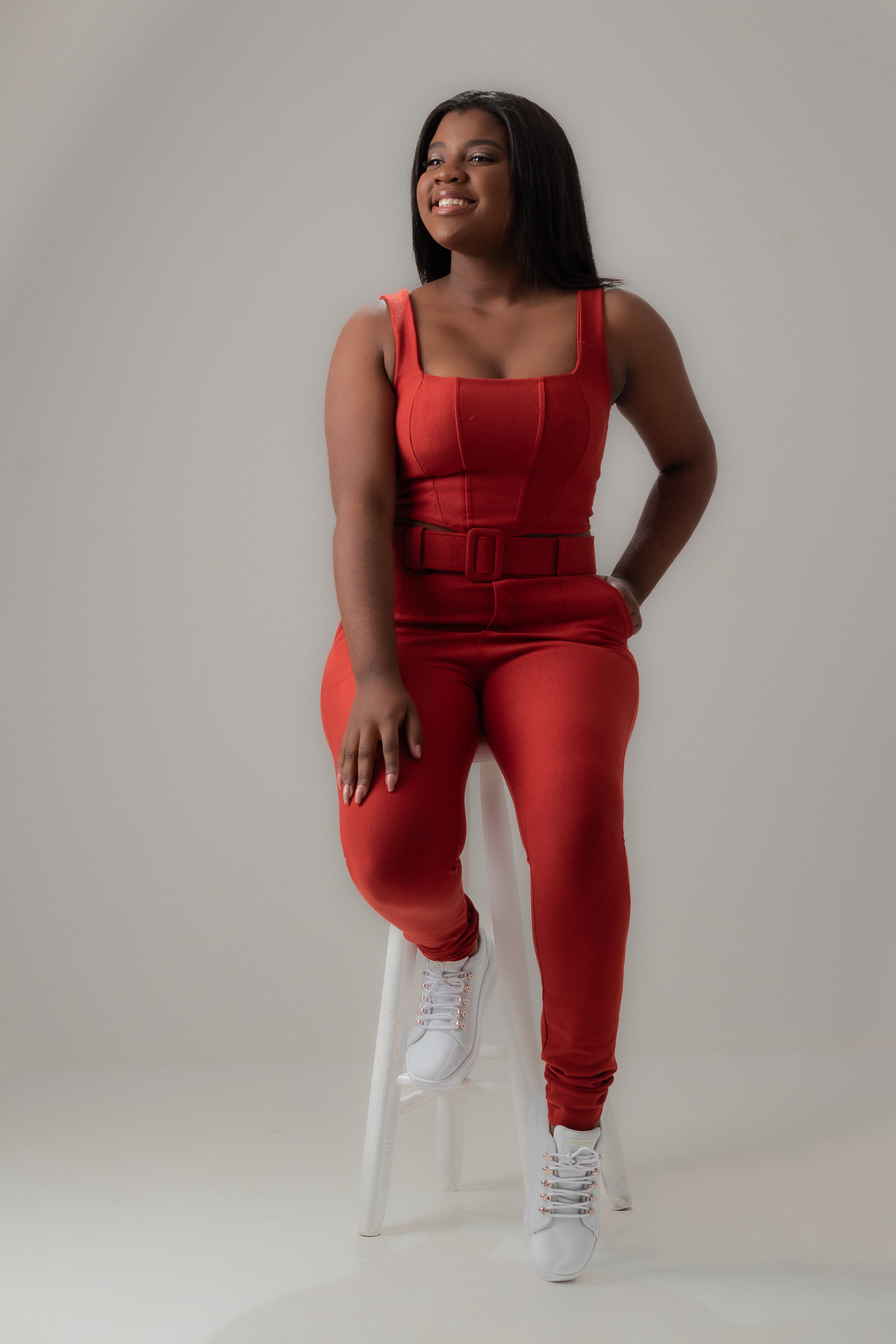 ensaio debutante book 15 anos em estudio rosa jeans morena barbie elegante casual marcos felipe fotografia belo horizonte bh contagem ibirite nova lima