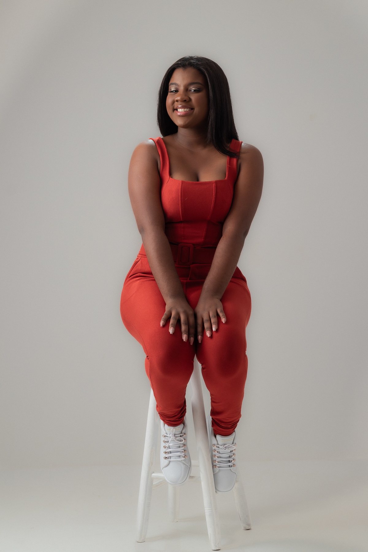 ensaio debutante book 15 anos em estudio rosa jeans morena barbie elegante casual marcos felipe fotografia belo horizonte bh contagem ibirite nova lima