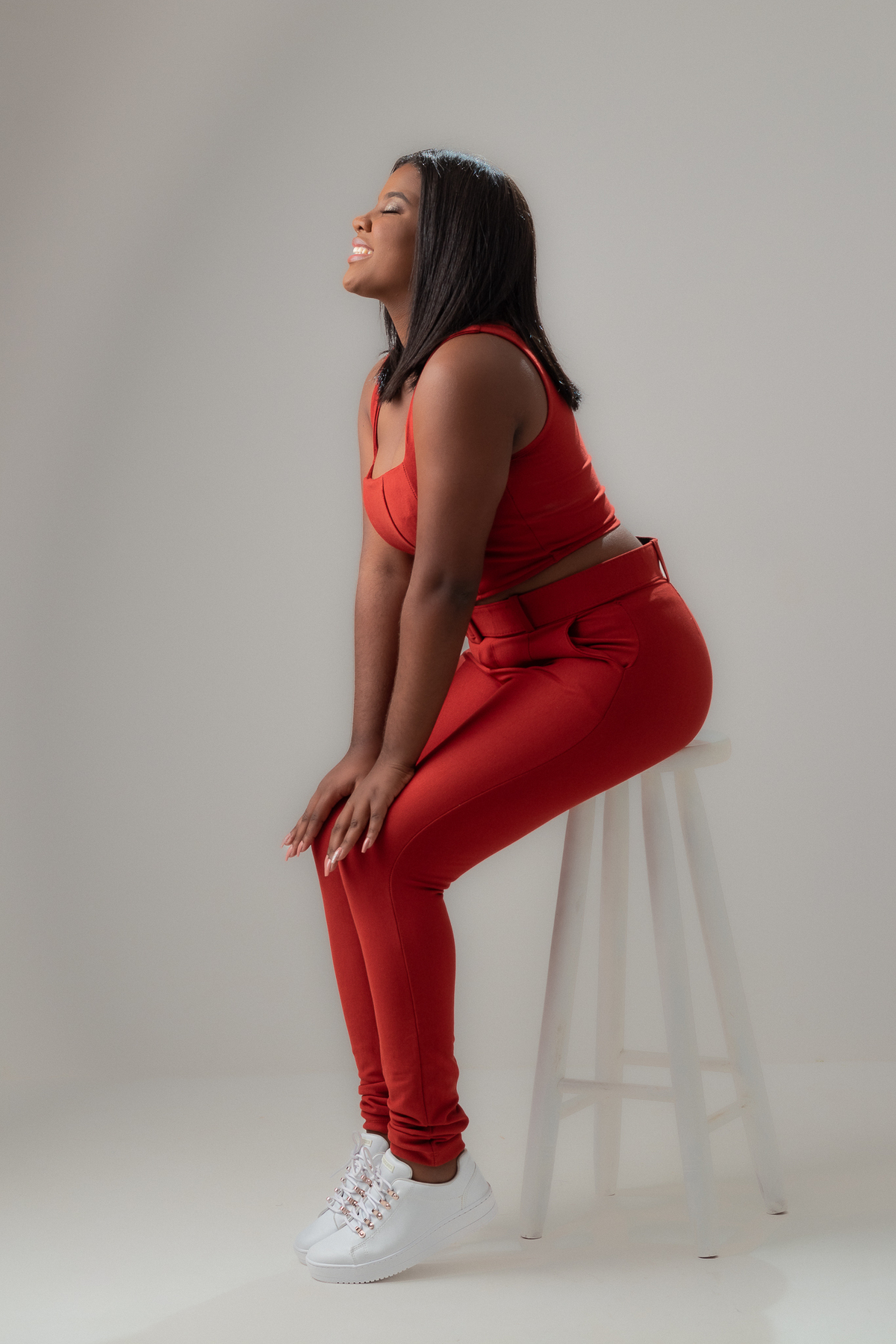 ensaio debutante book 15 anos em estudio rosa jeans morena barbie elegante casual marcos felipe fotografia belo horizonte bh contagem ibirite nova lima