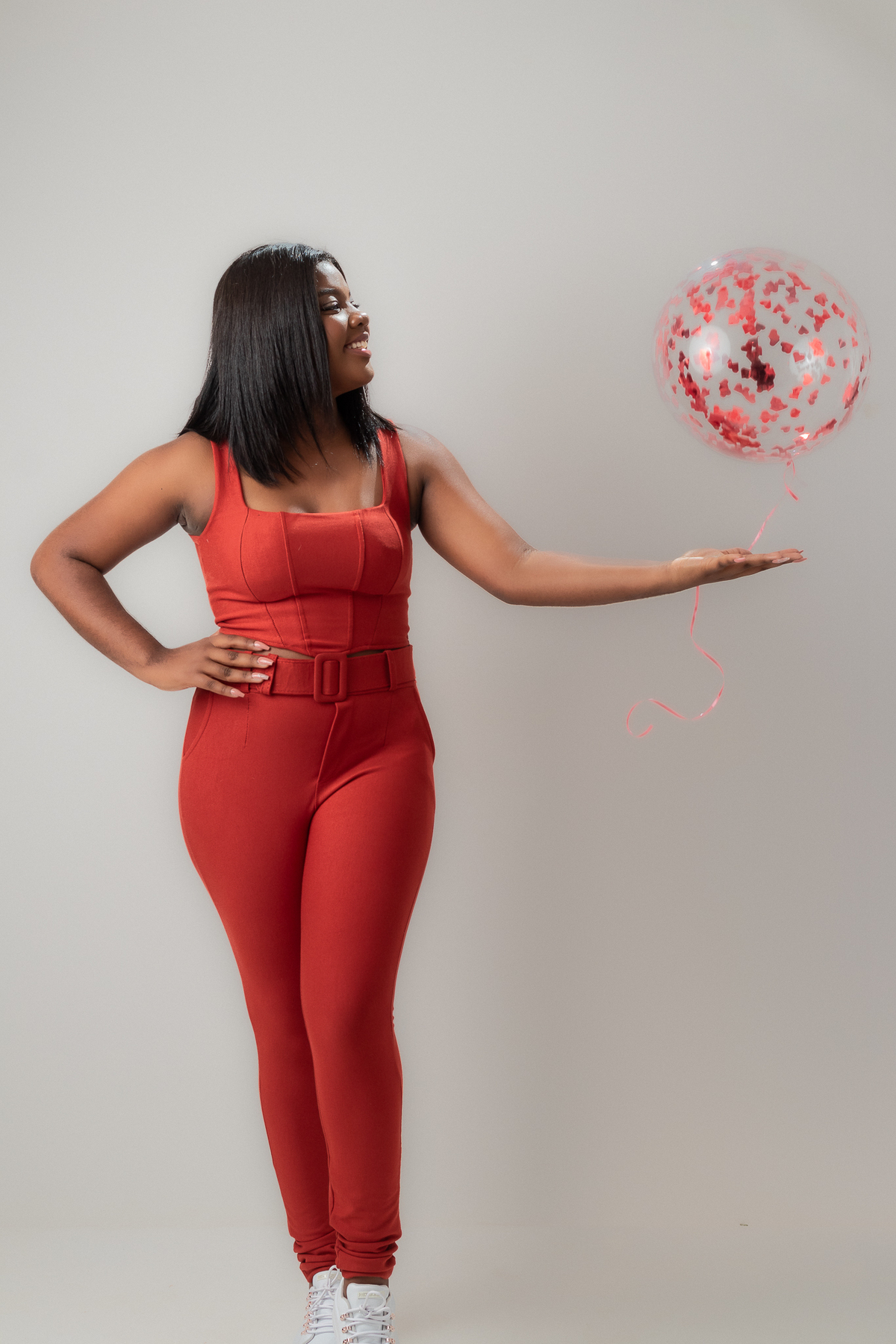 ensaio debutante book 15 anos em estudio rosa jeans morena barbie elegante casual marcos felipe fotografia belo horizonte bh contagem ibirite nova lima