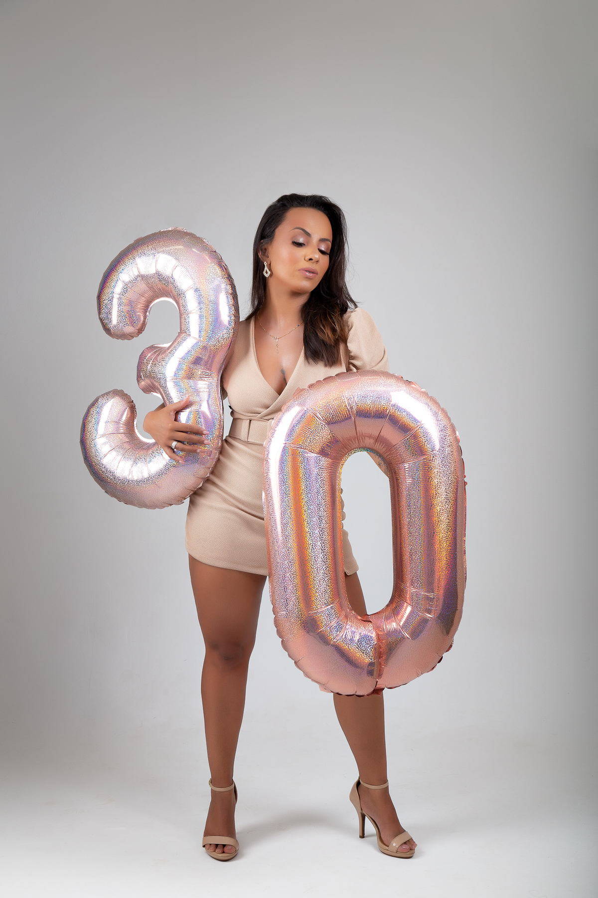 ensaio fotografia de aniversario 30 anos em estudio rose gold belo horizonte bh