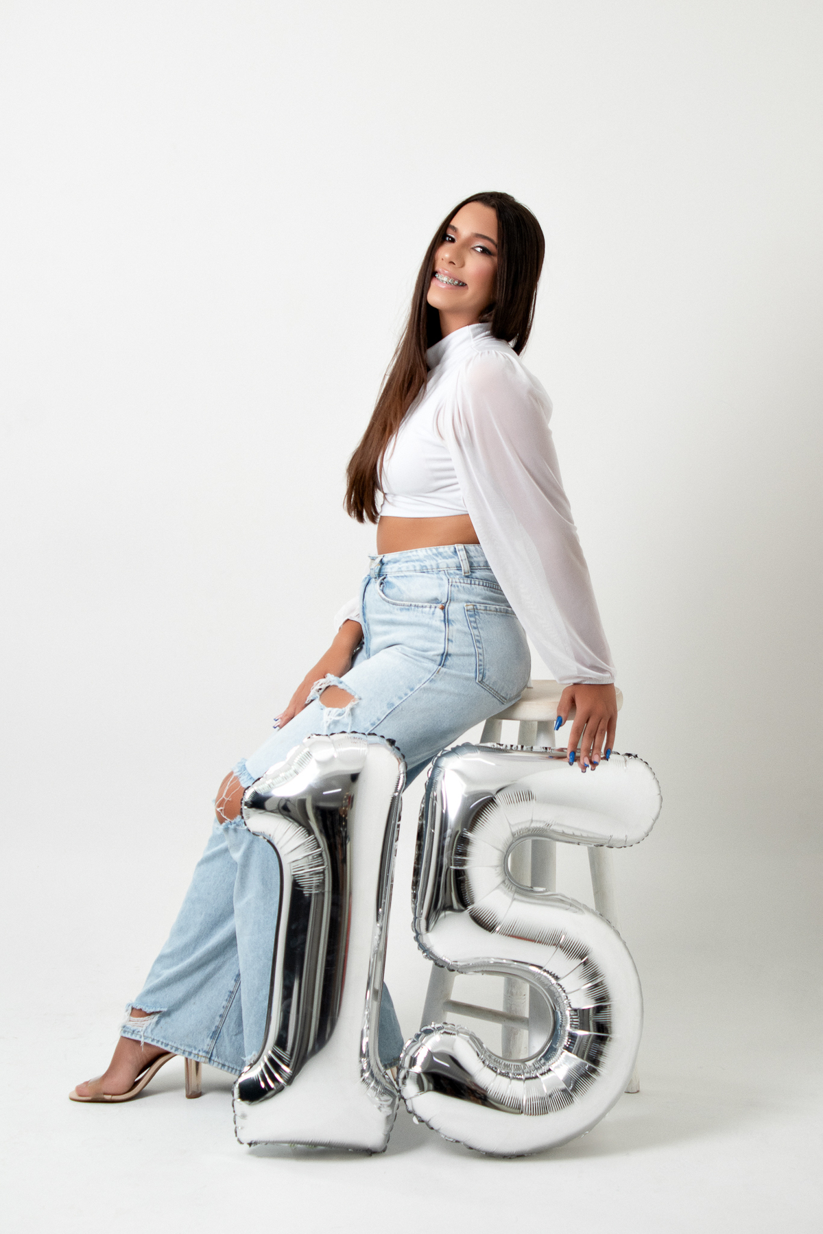 ensaio debutante 15 anos em estúdio belo horizonte bh contagem cruzeiro rosa chique elegante branco preto marcos felipe fotografia