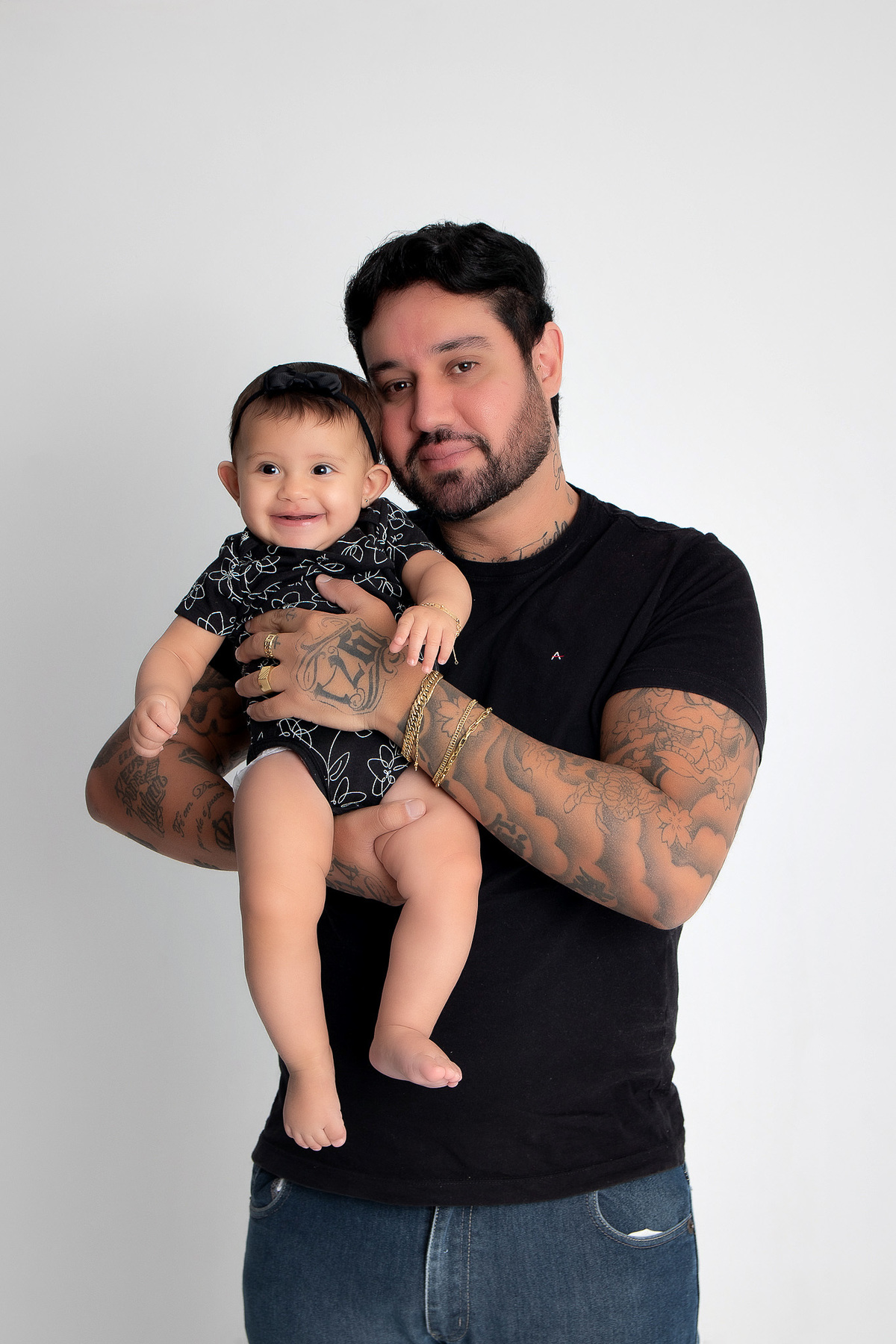 ensaio dia dos pais e família em estúdio black preto jeans fundo branco clean barreiro belo horizonte bh marcos felipe fotografia