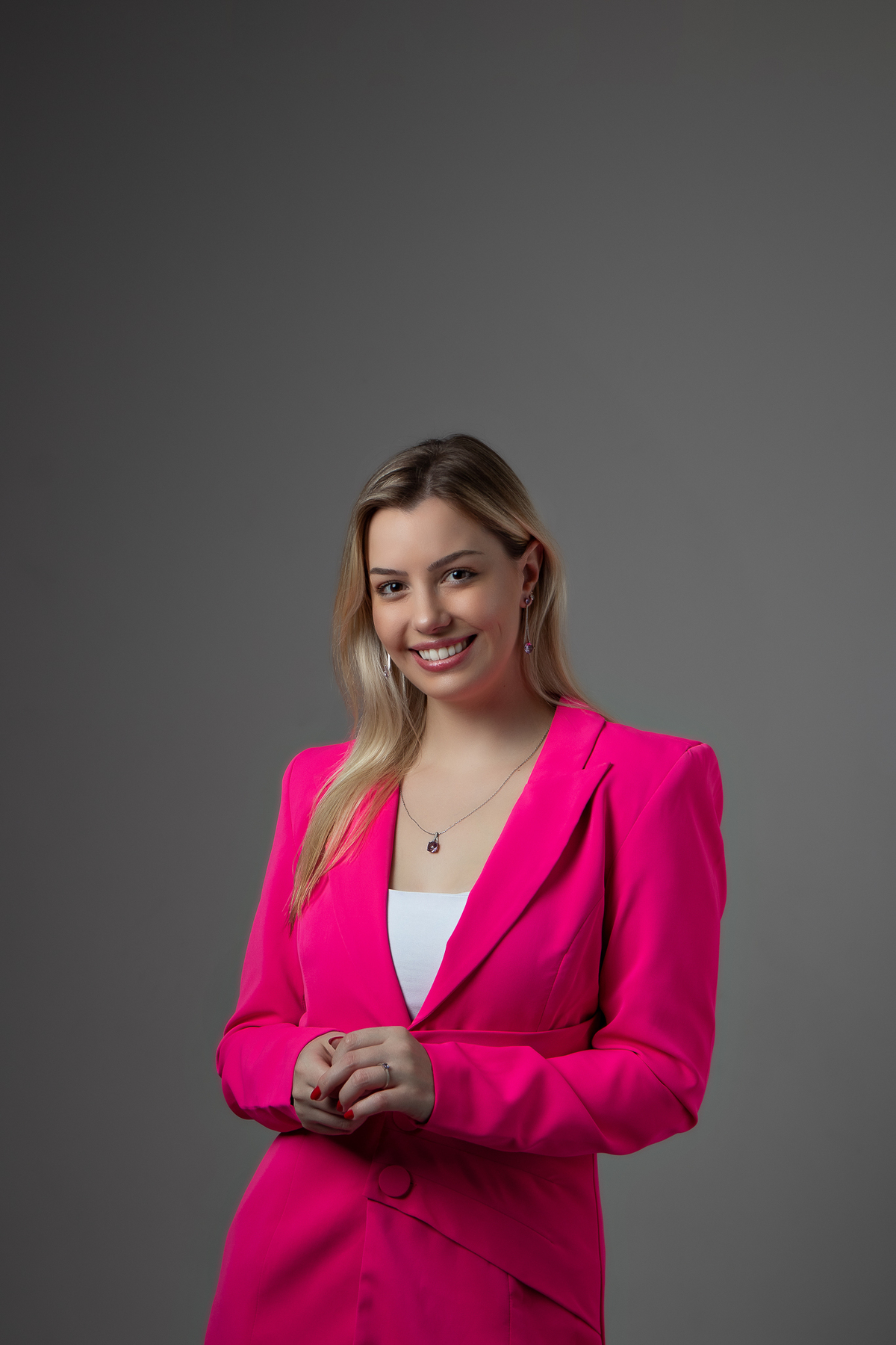 ensaio corporativo profissional médica dermatologista catarina michels estúdio rosa preto belo horizonte contagem bh marcos felipe fotografia