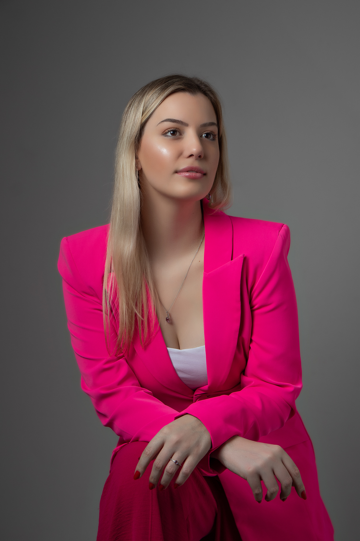 ensaio corporativo profissional médica dermatologista catarina michels estúdio rosa preto belo horizonte contagem bh marcos felipe fotografia