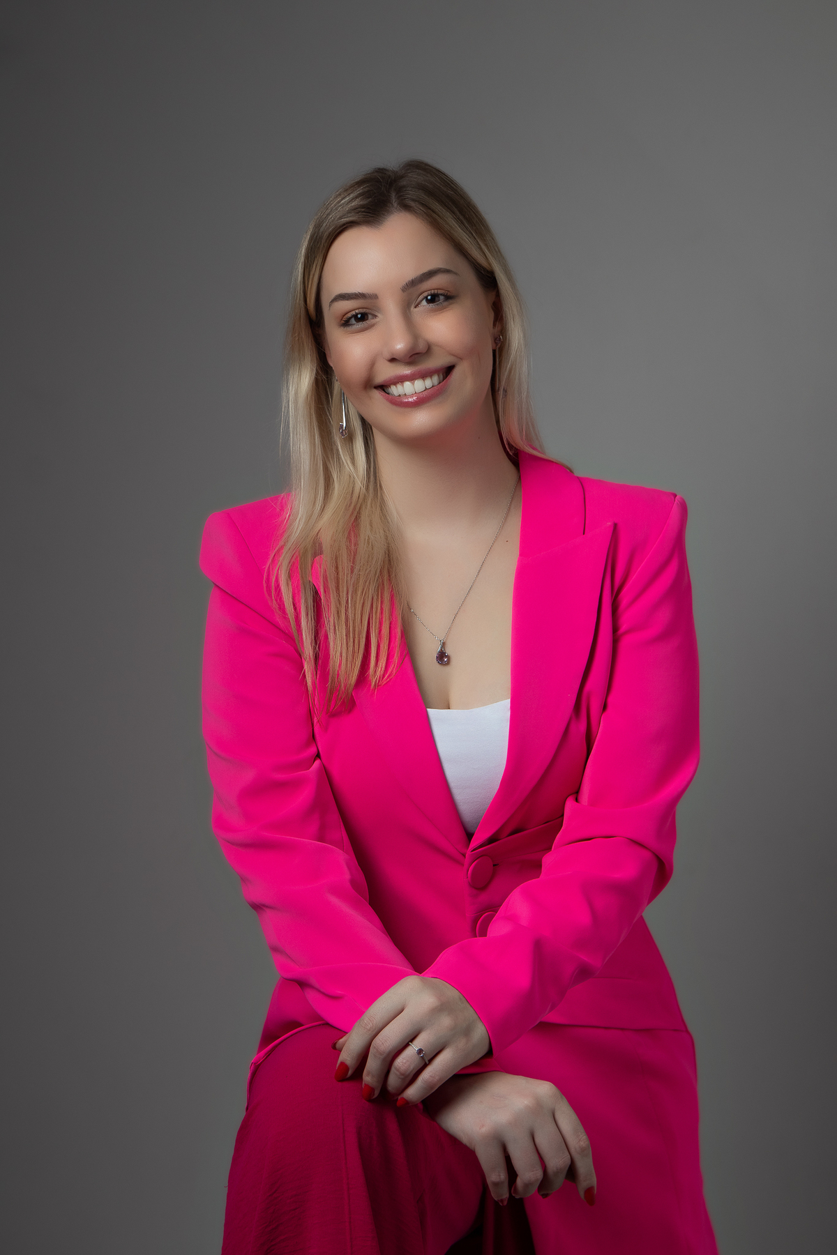 ensaio corporativo profissional médica dermatologista catarina michels estúdio rosa preto belo horizonte contagem bh marcos felipe fotografia