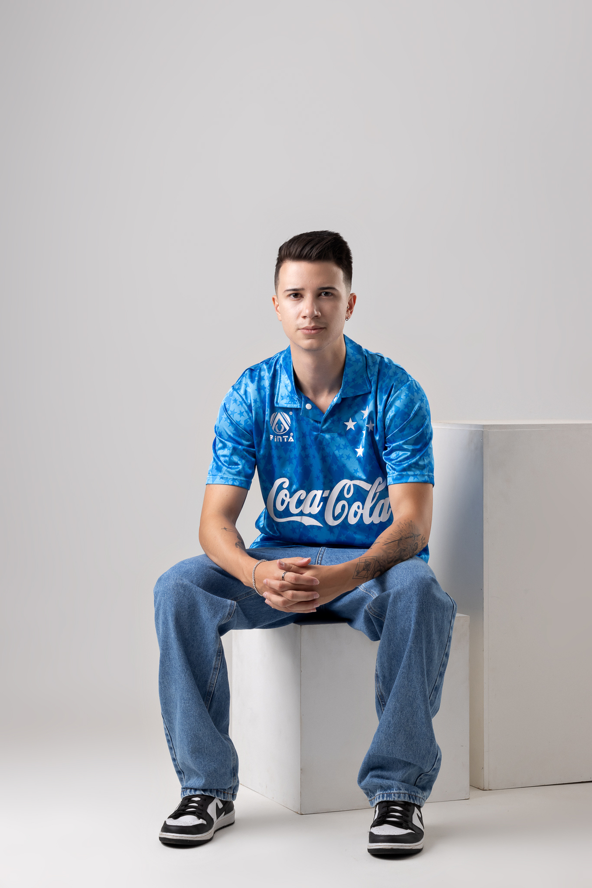 ensaio casual masculino estúdio belo horizonte barreiro marcos felipe fotografia jeans cruzeiro jaqueta preto branco