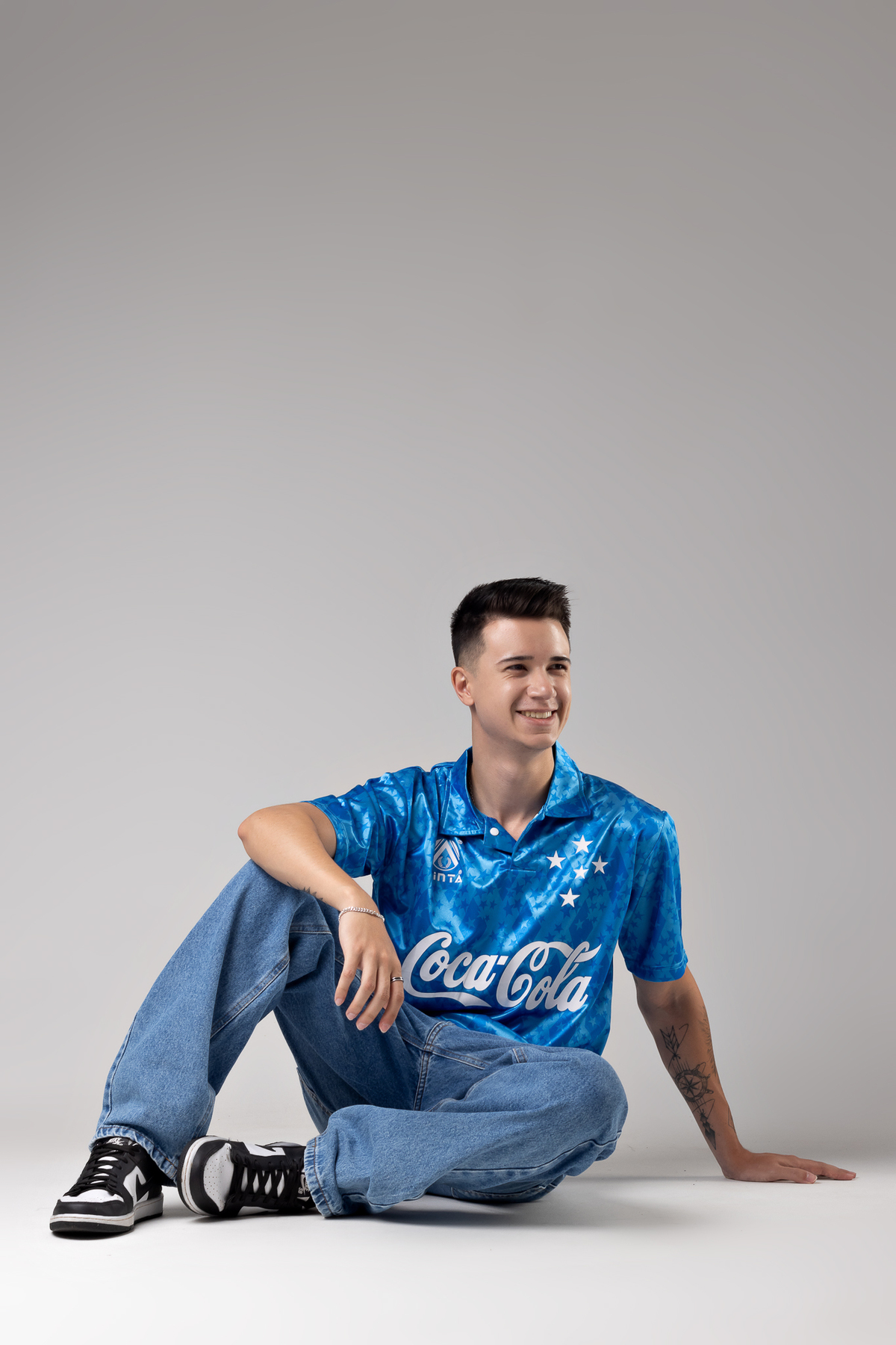 ensaio casual masculino estúdio belo horizonte barreiro marcos felipe fotografia jeans cruzeiro jaqueta preto branco