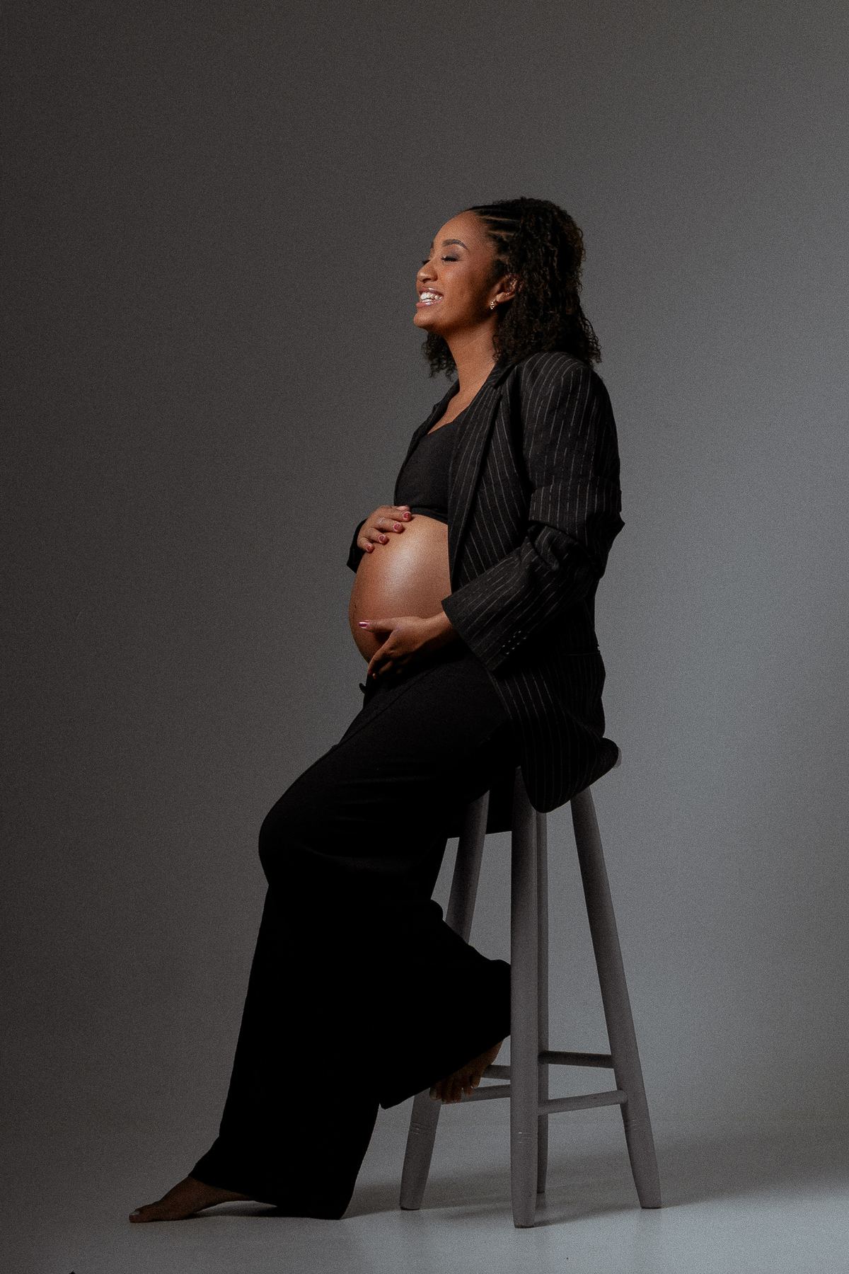 ensaio de gestante em estúdio look preto pregnant marcos felipe fotografia bh belo horizonte contagem mg barreiro