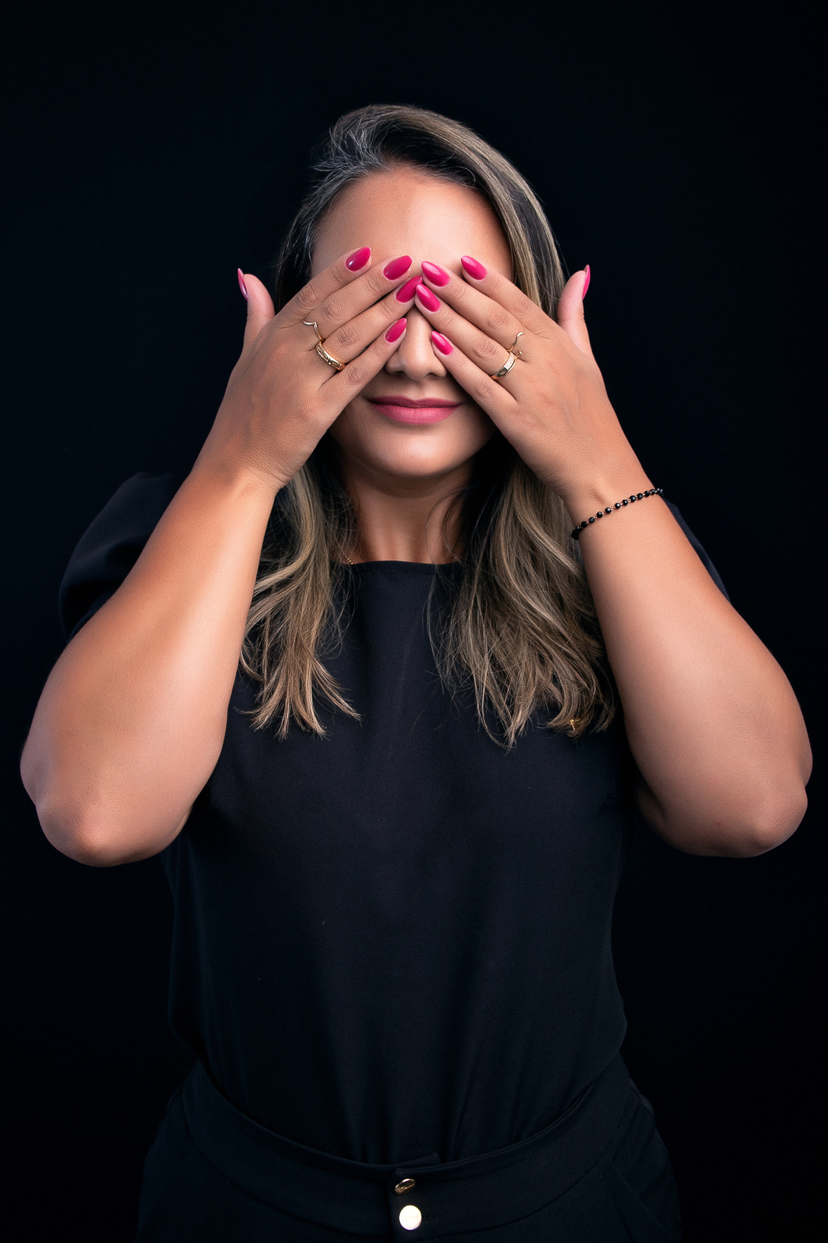 ensaio-corporativo-profissional-debora-reis-marcos-felipe-fotografia-estudio-belo-horizonte-contagem