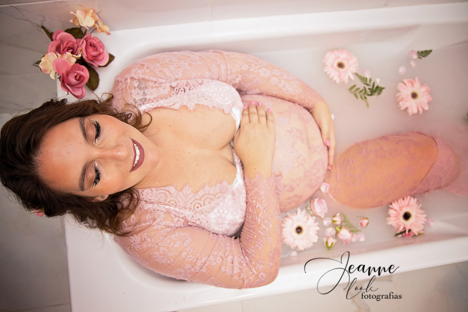 Pré mamã
Gestante
Sessão fotografica
Jeanne Look
Fotografia
Banho de leite