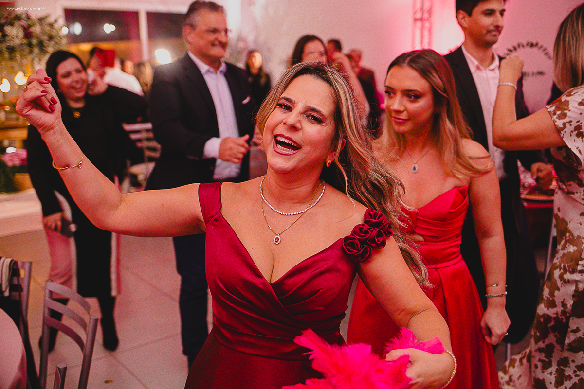 fotógrafo-evento-fotografia-aniversário-50-anos-camaquã-rio-grande-do-sul-rs-comemoração-intimista-família-amigos-registro-profissional-memórias-afeto-emoção-espontâneo-decoração-detALHES-luz-amor-alegria-homenagem-vida-festa-ensaio-pessoas-retrato-docume