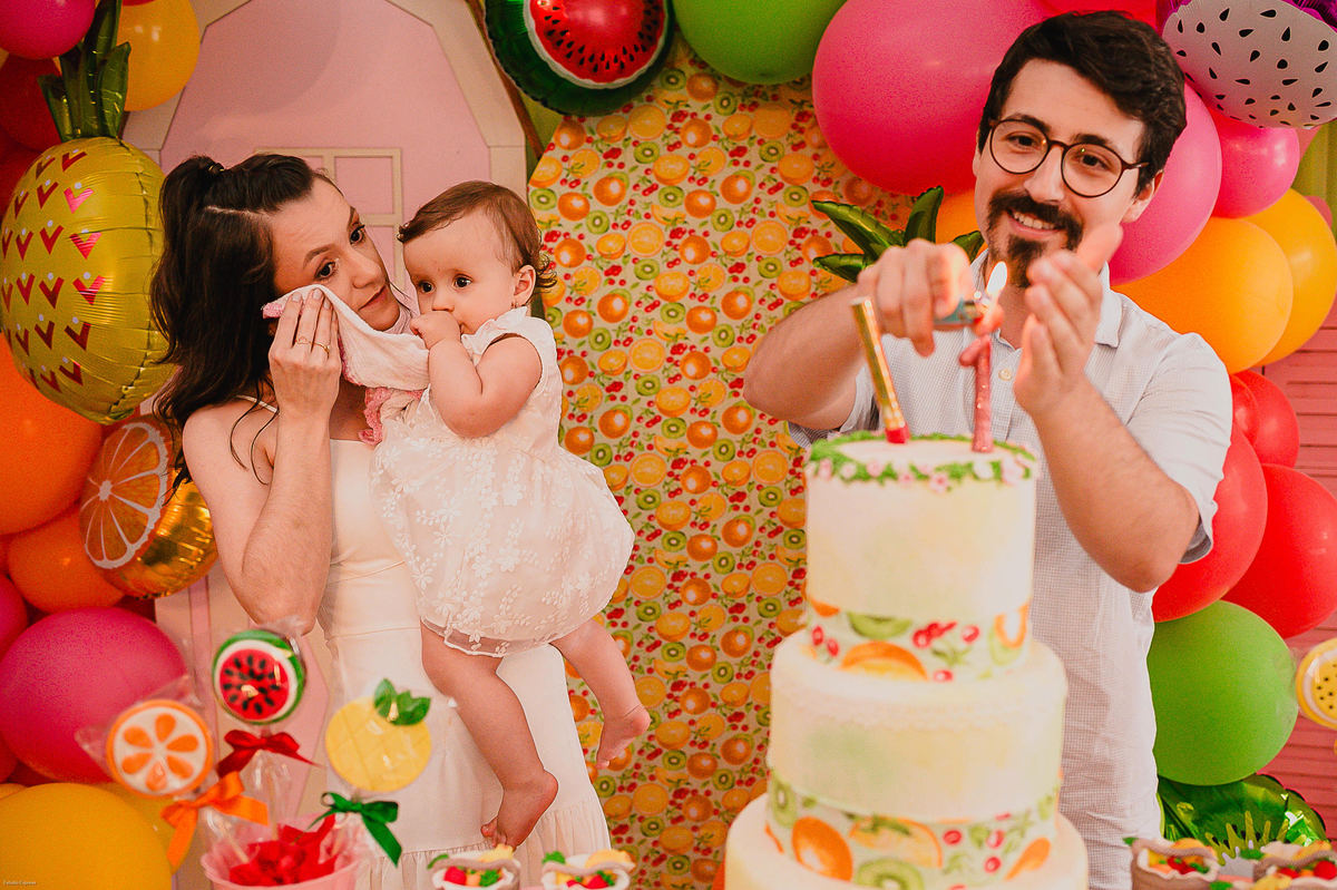 Registro leve de bebê durante aniversário de 1 ano em Camaquã RS