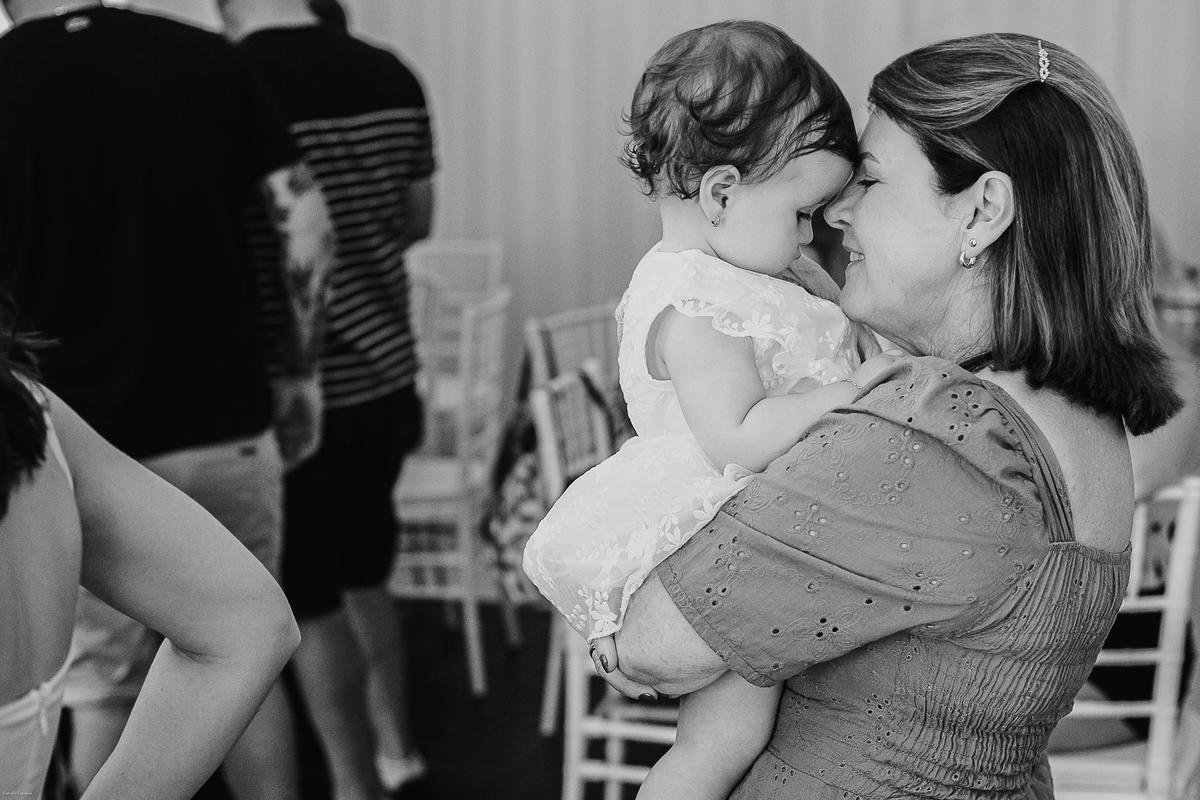 Registro leve de bebê durante aniversário de 1 ano em Camaquã RS