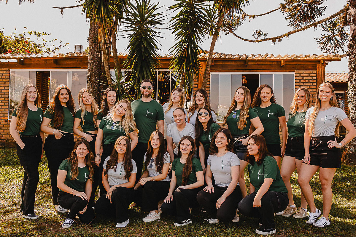 Ensaio do terceirão com expressão autêntica e clima descontraído