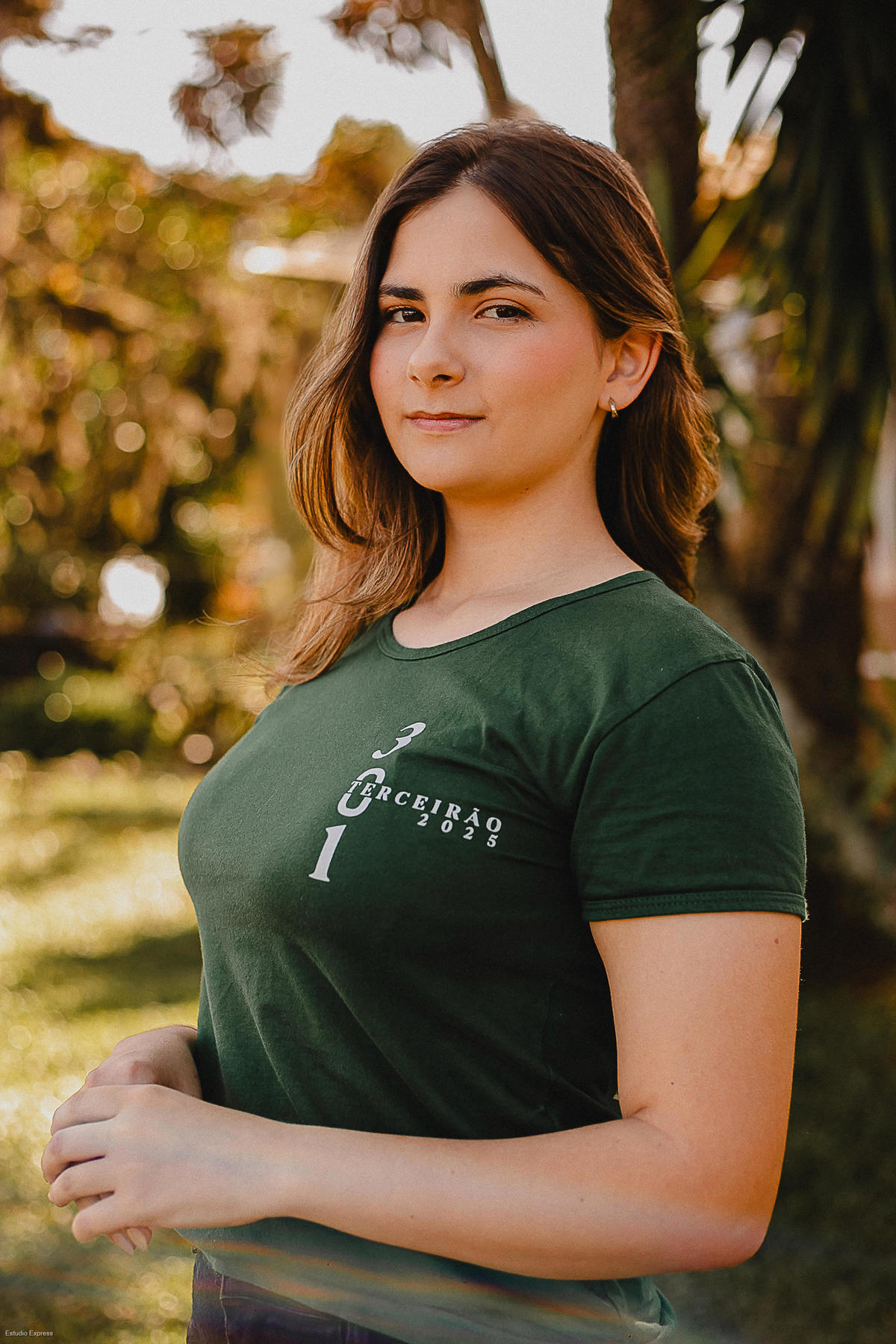 Formandos interagindo em ensaio ao ar livre na La Estancia