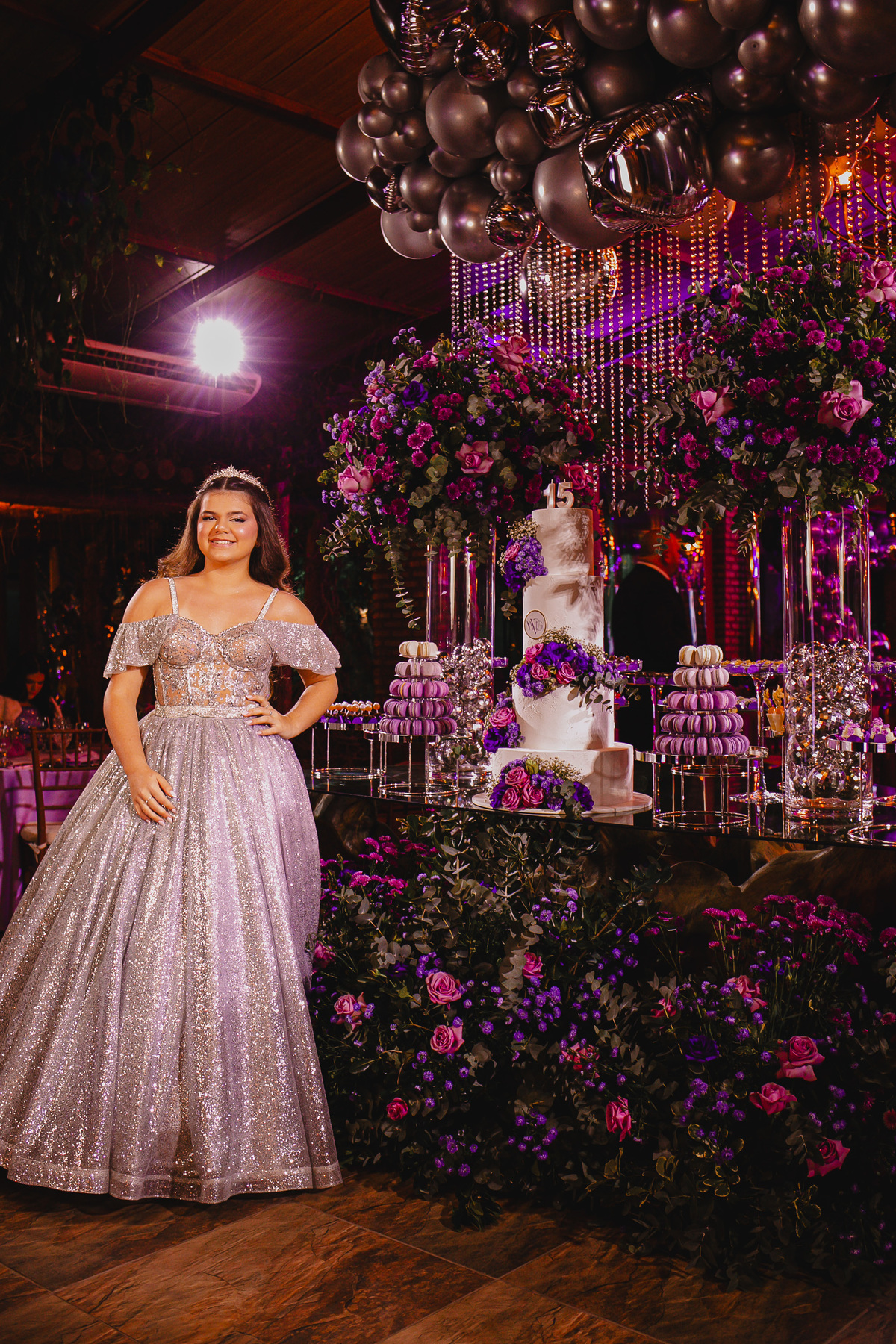 Entrada da debutante em uma celebração de 15 anos realizada na La Estancia.