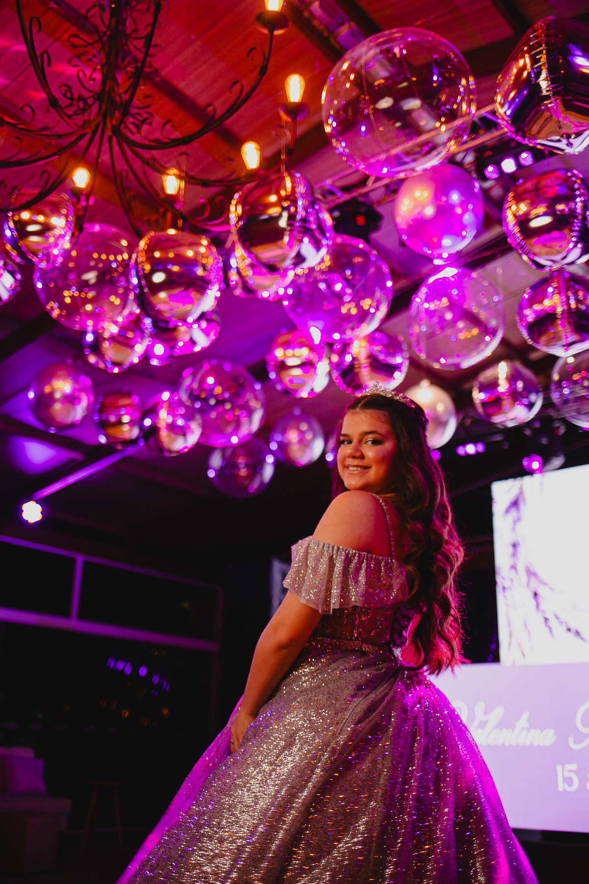 Homenagem emocionante durante a comemoração de debutante em Camaquã RS.