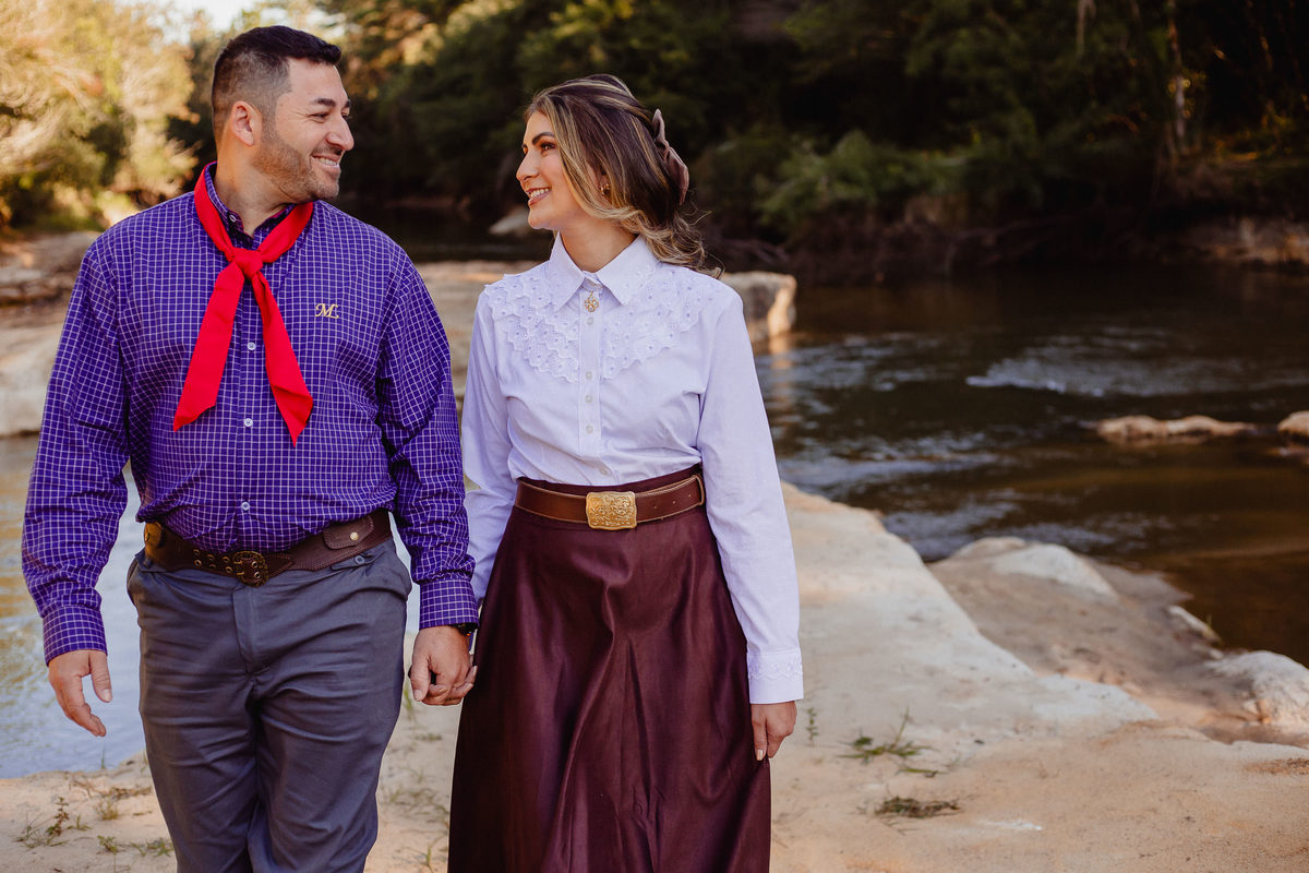 pre-wedding-barragem-de-camaqua-rs-ensaio-de-casal-fotografia-de-casamento