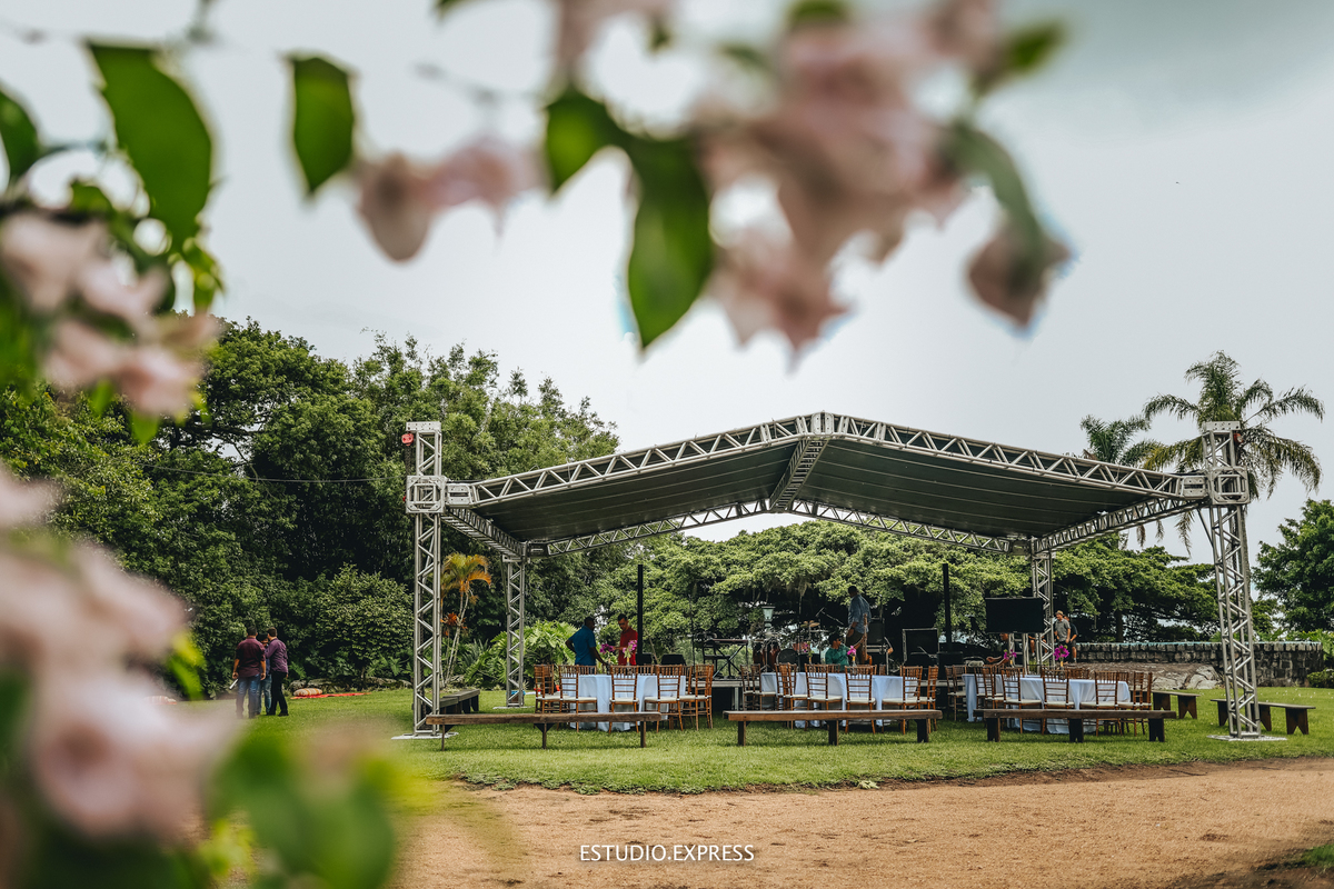 estúdio fotográfico-fotografo-família-15anos-ensaio-casamento-formatura-book de fotos-fotografa-ensaio gestante-festa de 15 anos-pré wedding-fotos profissionais-corporativos-retratos-fotos de bebê-sessão de fotos-mini wedding-dia do fotografo-ensaio newbo