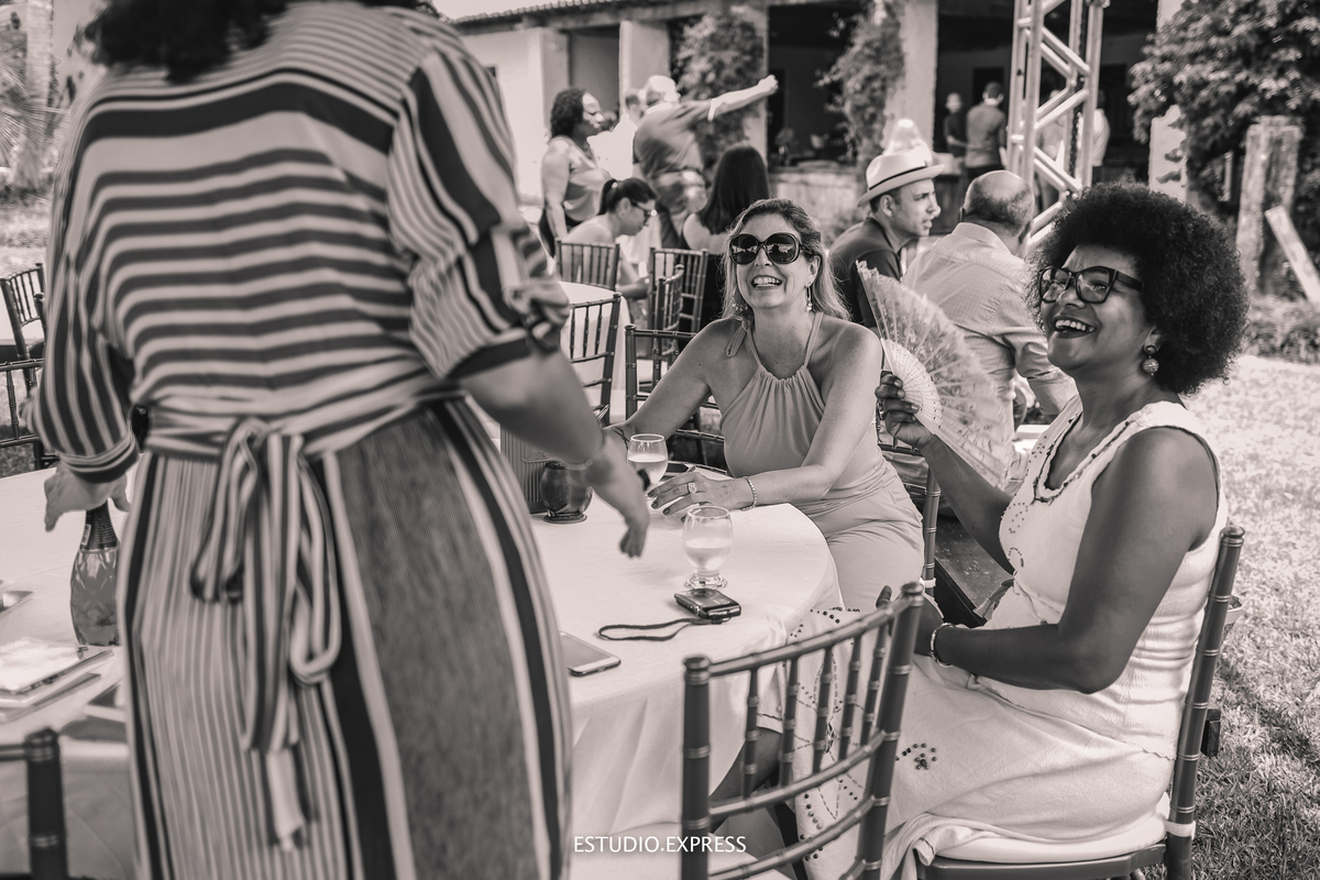 estúdio fotográfico-fotografo-família-15anos-ensaio-casamento-formatura-book de fotos-fotografa-ensaio gestante-festa de 15 anos-pré wedding-fotos profissionais-corporativos-retratos-fotos de bebê-sessão de fotos-mini wedding-dia do fotografo-ensaio newbo