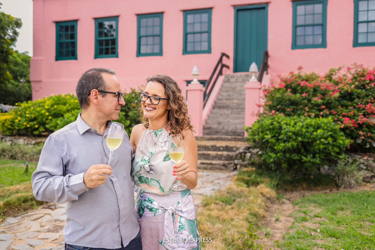 estúdio fotográfico-fotografo-família-15anos-ensaio-casamento-formatura-book de fotos-fotografa-ensaio gestante-festa de 15 anos-pré wedding-fotos profissionais-corporativos-retratos-fotos de bebê-sessão de fotos-mini wedding-dia do fotografo-ensaio newbo