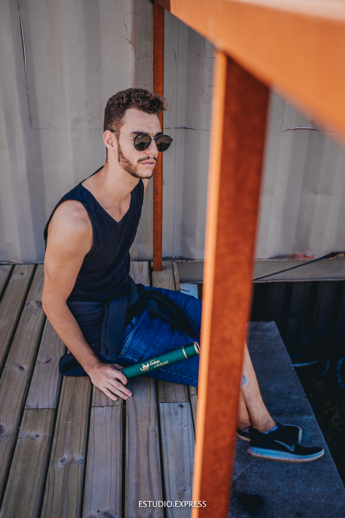 estúdio fotográfico-fotografo-família-15anos-ensaio-casamento-formatura-book de fotos-fotografa-ensaio gestante-festa de 15 anos-pré wedding-fotos profissionais-corporativos-retratos-fotos de bebê-sessão de fotos-mini wedding-dia do fotografo-ensaio newbo