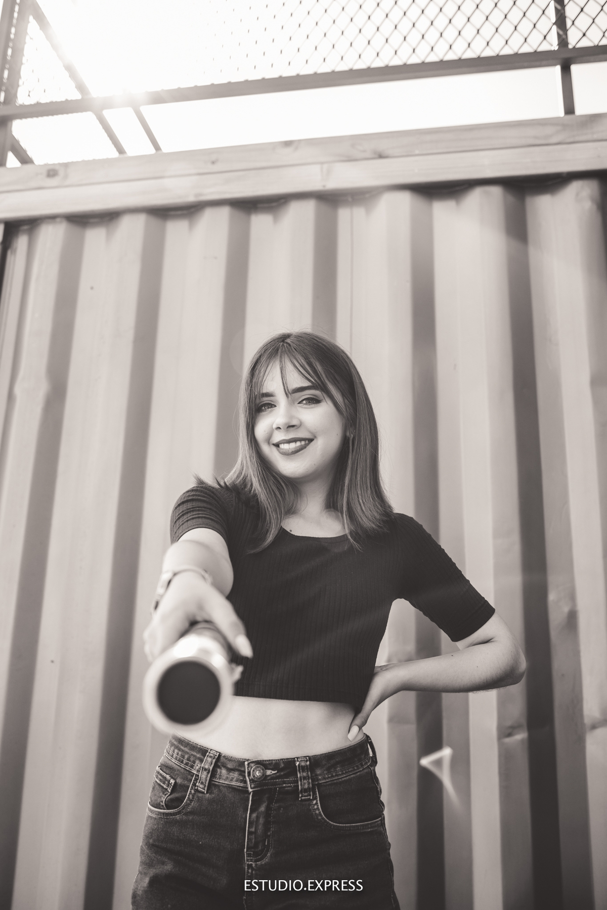 estúdio fotográfico-fotografo-família-15anos-ensaio-casamento-formatura-book de fotos-fotografa-ensaio gestante-festa de 15 anos-pré wedding-fotos profissionais-corporativos-retratos-fotos de bebê-sessão de fotos-mini wedding-dia do fotografo-ensaio newbo