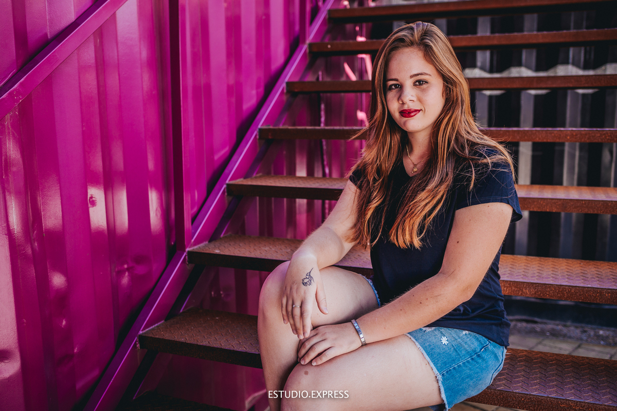 estúdio fotográfico-fotografo-família-15anos-ensaio-casamento-formatura-book de fotos-fotografa-ensaio gestante-festa de 15 anos-pré wedding-fotos profissionais-corporativos-retratos-fotos de bebê-sessão de fotos-mini wedding-dia do fotografo-ensaio newbo