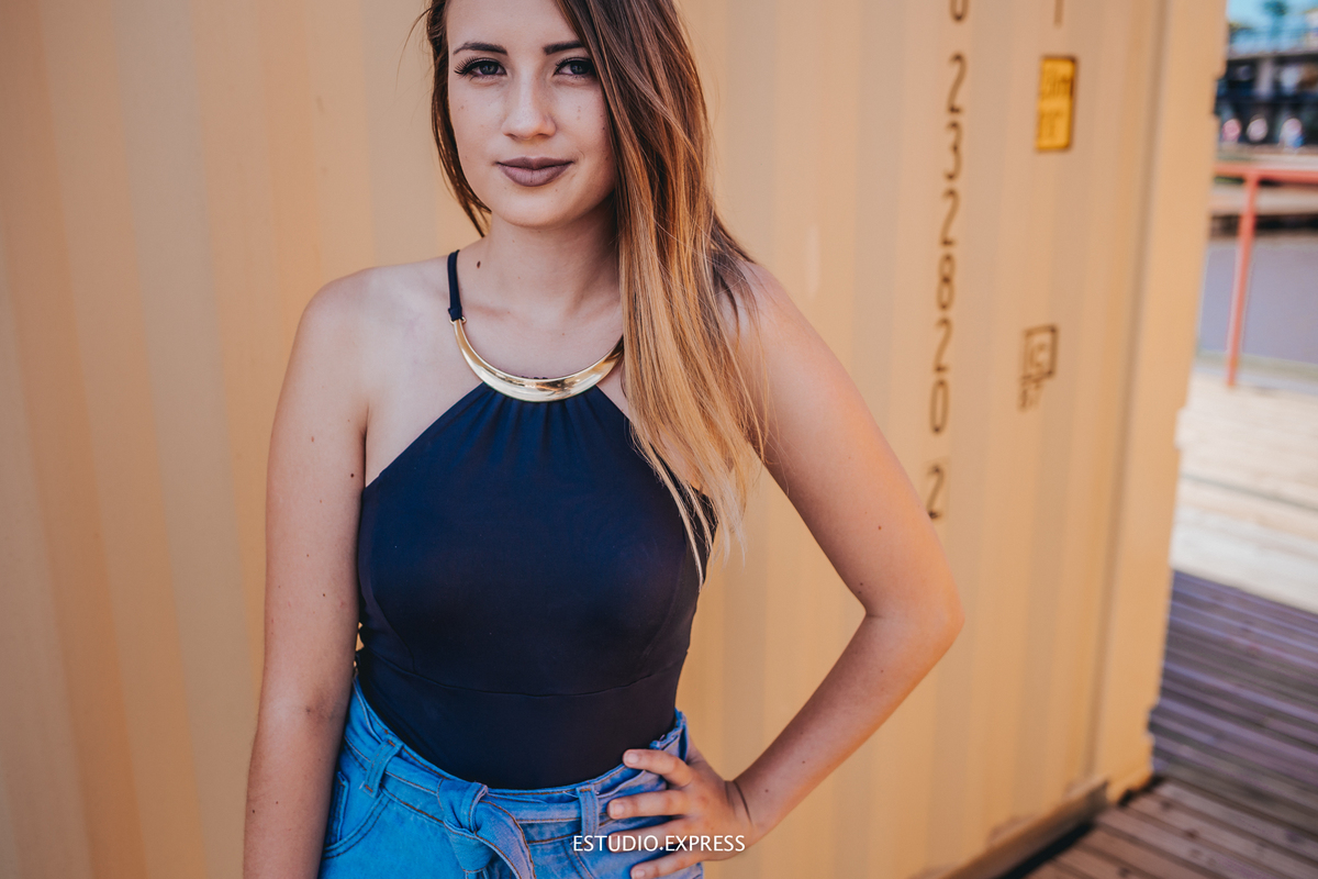 estúdio fotográfico-fotografo-família-15anos-ensaio-casamento-formatura-book de fotos-fotografa-ensaio gestante-festa de 15 anos-pré wedding-fotos profissionais-corporativos-retratos-fotos de bebê-sessão de fotos-mini wedding-dia do fotografo-ensaio newbo