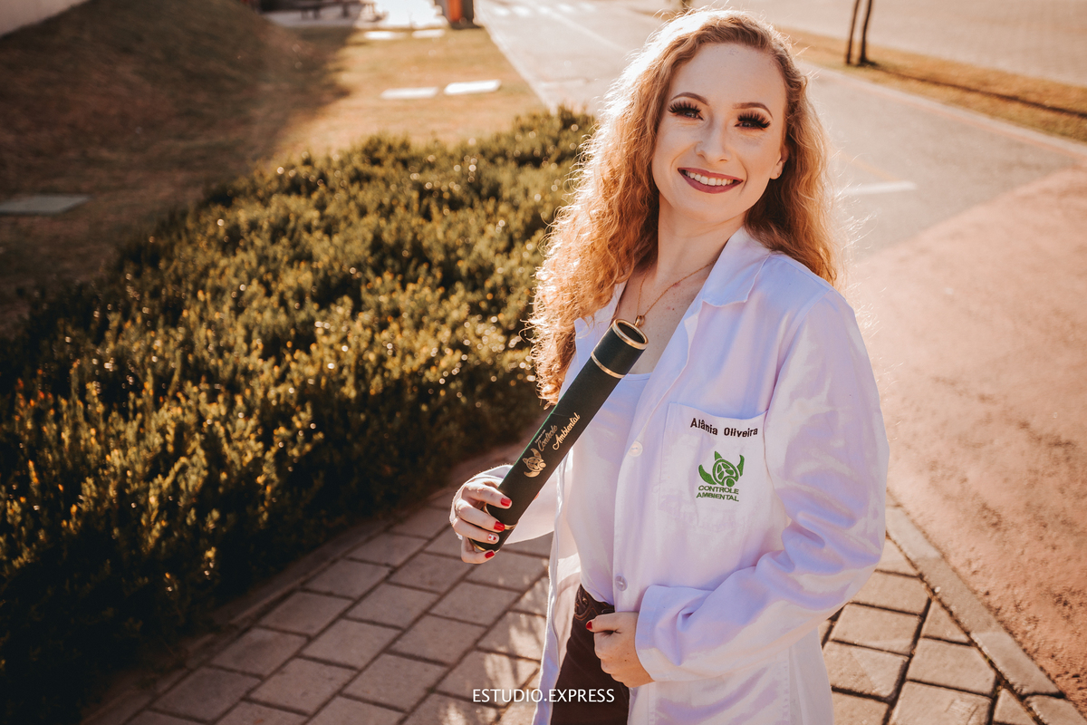 estúdio fotográfico-fotografo-família-15anos-ensaio-casamento-formatura-book de fotos-fotografa-ensaio gestante-festa de 15 anos-pré wedding-fotos profissionais-corporativos-retratos-fotos de bebê-sessão de fotos-mini wedding-dia do fotografo-ensaio newbo