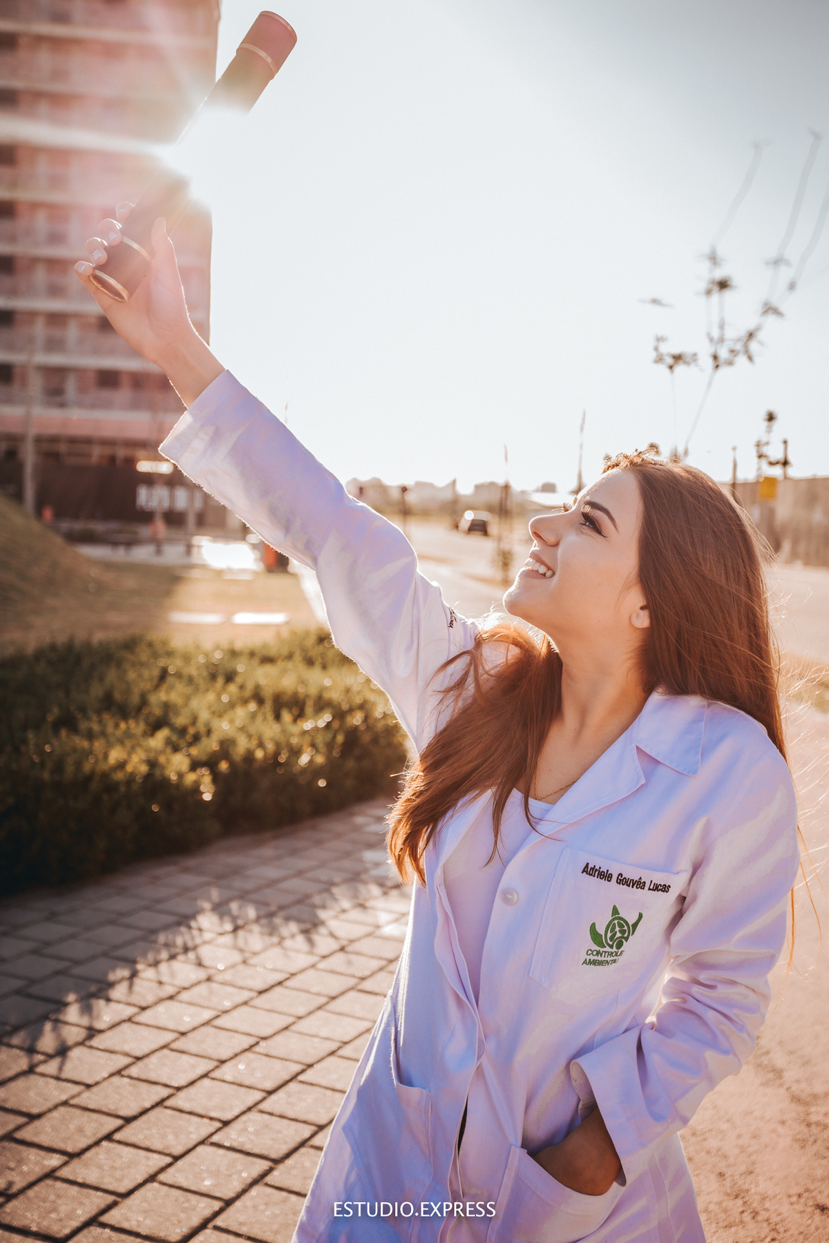 estúdio fotográfico-fotografo-família-15anos-ensaio-casamento-formatura-book de fotos-fotografa-ensaio gestante-festa de 15 anos-pré wedding-fotos profissionais-corporativos-retratos-fotos de bebê-sessão de fotos-mini wedding-dia do fotografo-ensaio newbo