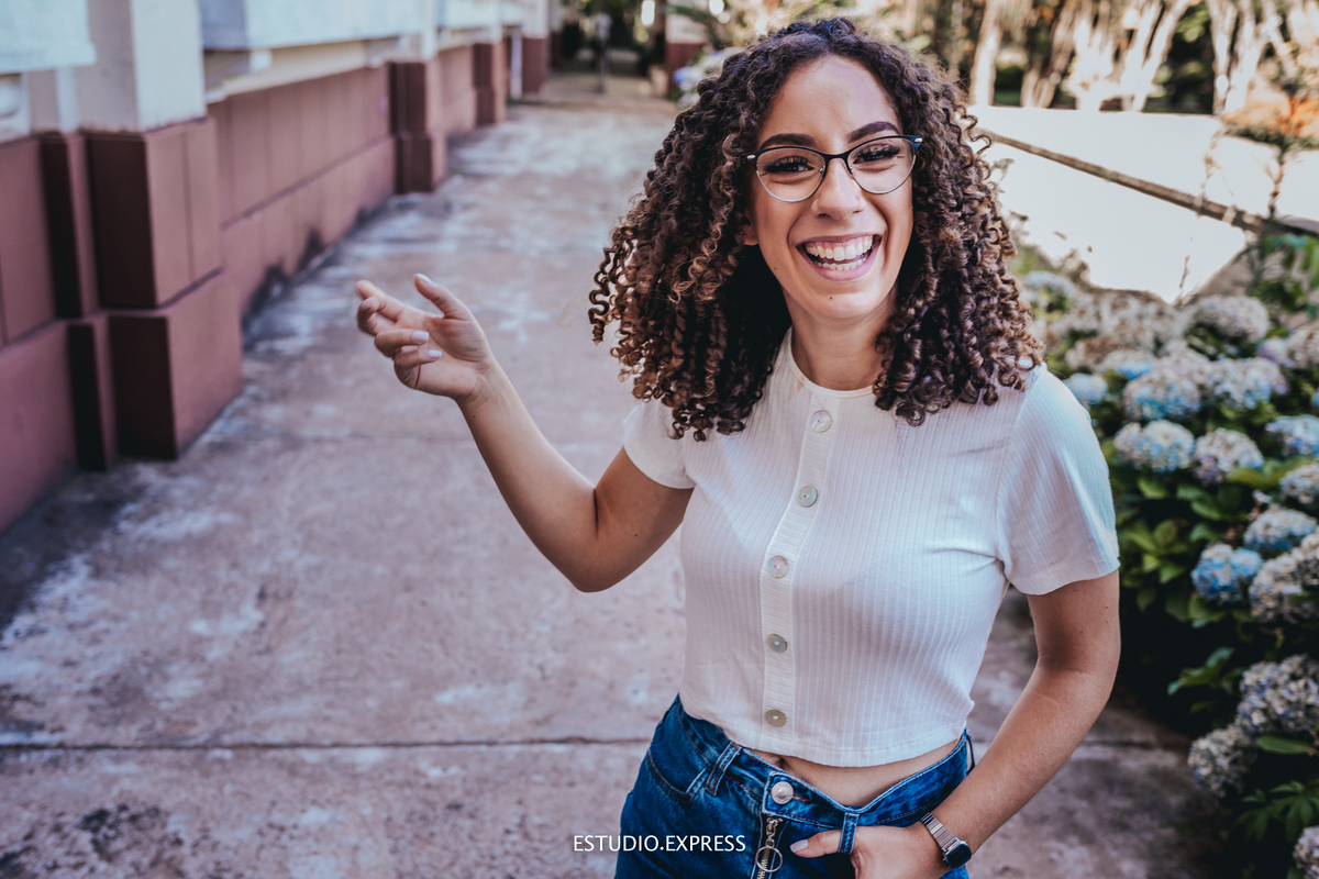 estúdio fotográfico-fotografo-família-15anos-ensaio-casamento-formatura-book de fotos-fotografa-ensaio gestante-festa de 15 anos-pré wedding-fotos profissionais-corporativos-retratos-fotos de bebê-sessão de fotos-mini wedding-dia do fotografo-ensaio newbo