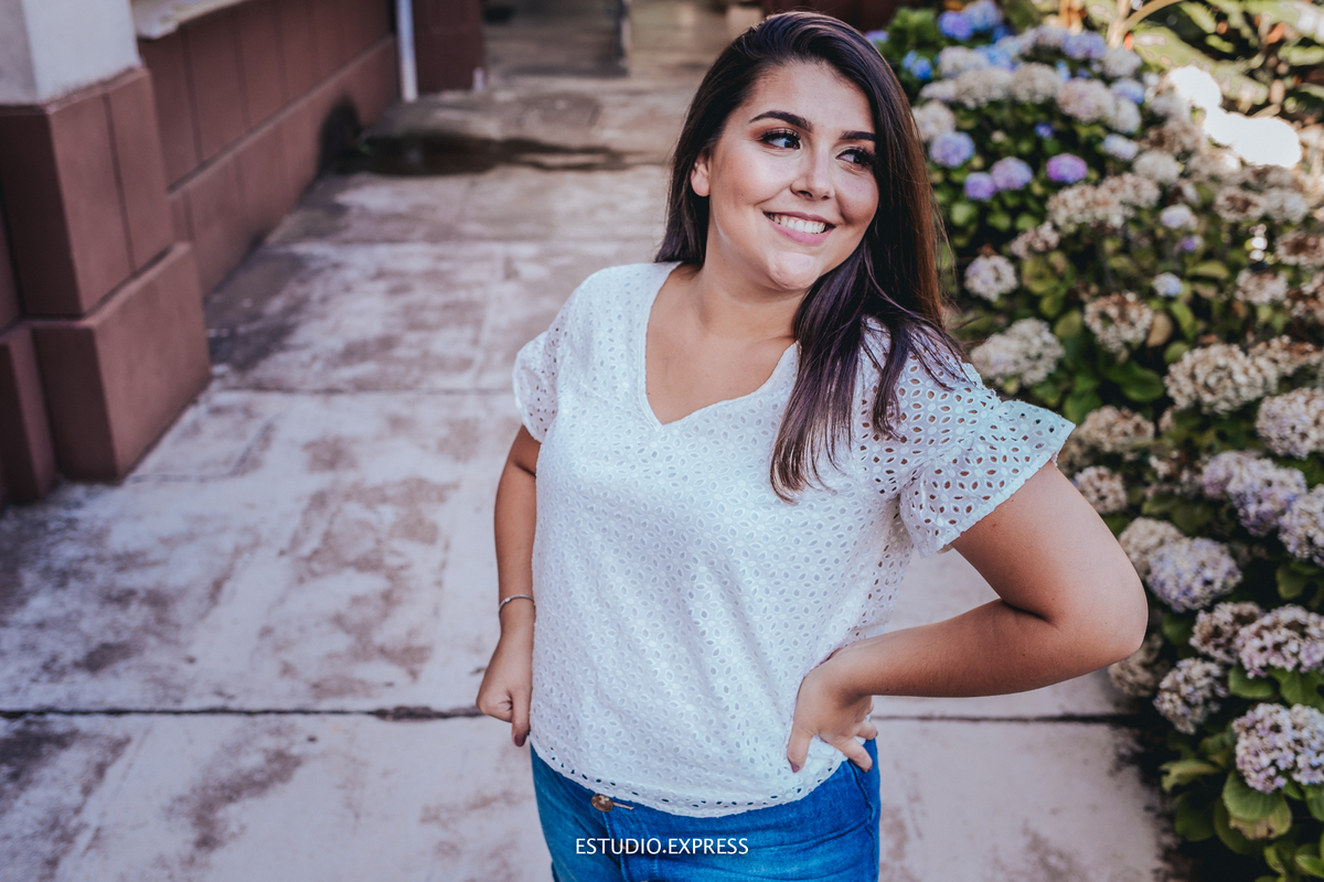 estúdio fotográfico-fotografo-família-15anos-ensaio-casamento-formatura-book de fotos-fotografa-ensaio gestante-festa de 15 anos-pré wedding-fotos profissionais-corporativos-retratos-fotos de bebê-sessão de fotos-mini wedding-dia do fotografo-ensaio newbo