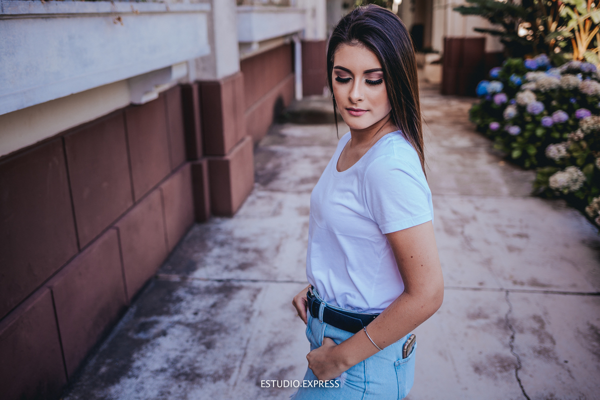 estúdio fotográfico-fotografo-família-15anos-ensaio-casamento-formatura-book de fotos-fotografa-ensaio gestante-festa de 15 anos-pré wedding-fotos profissionais-corporativos-retratos-fotos de bebê-sessão de fotos-mini wedding-dia do fotografo-ensaio newbo