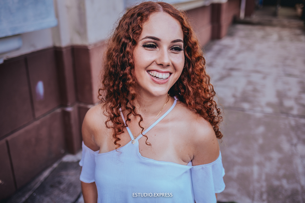 estúdio fotográfico-fotografo-família-15anos-ensaio-casamento-formatura-book de fotos-fotografa-ensaio gestante-festa de 15 anos-pré wedding-fotos profissionais-corporativos-retratos-fotos de bebê-sessão de fotos-mini wedding-dia do fotografo-ensaio newbo