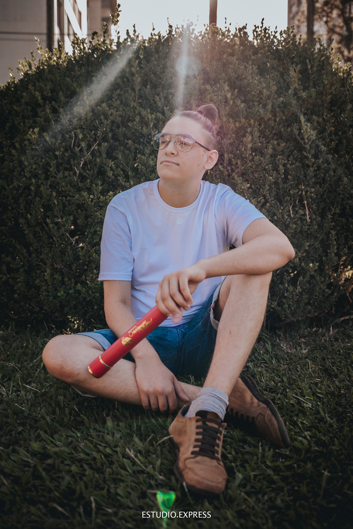 estúdio fotográfico-fotografo-família-15anos-ensaio-casamento-formatura-book de fotos-fotografa-ensaio gestante-festa de 15 anos-pré wedding-fotos profissionais-corporativos-retratos-fotos de bebê-sessão de fotos-mini wedding-dia do fotografo-ensaio newbo