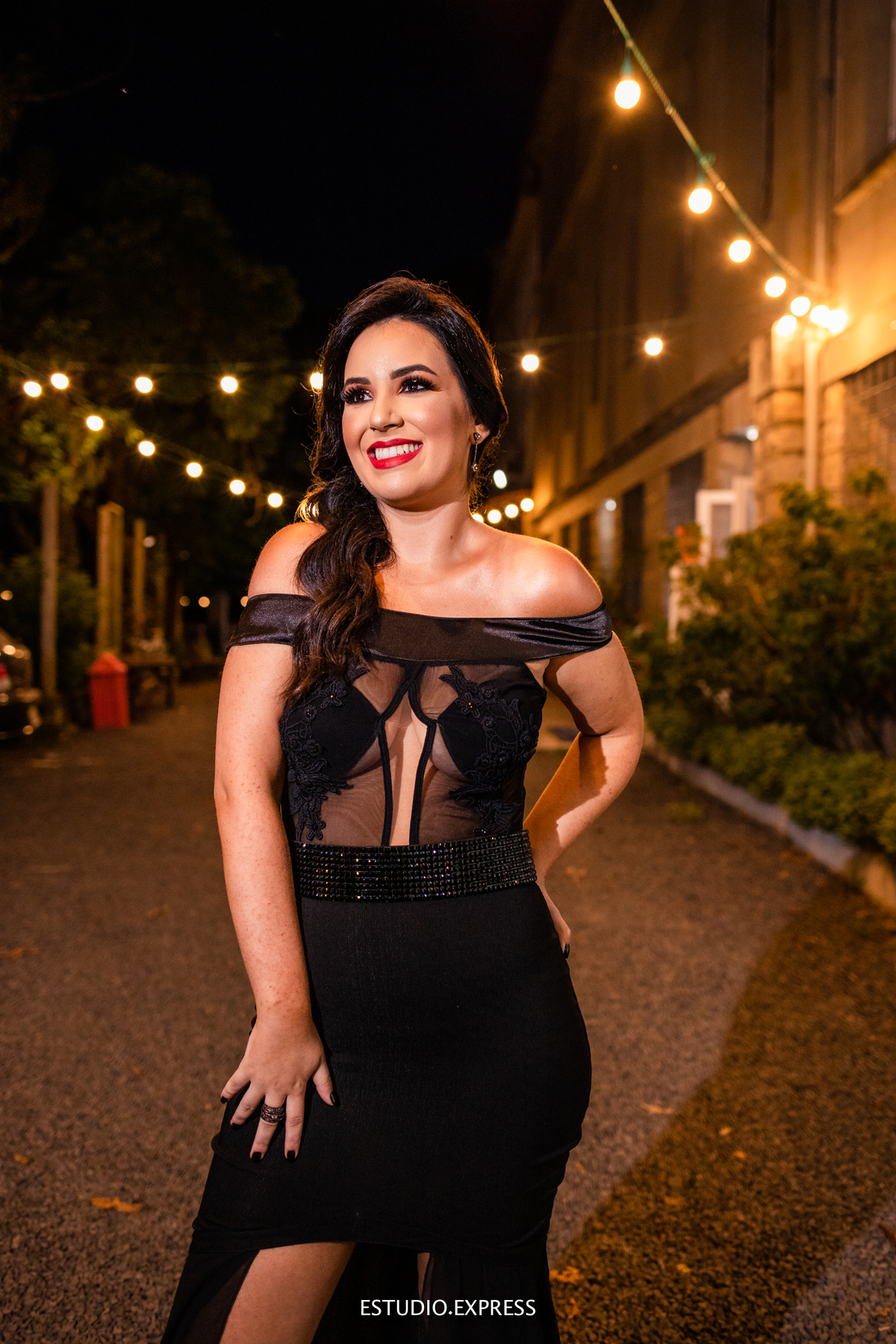 estúdio fotográfico-fotografo-família-15anos-ensaio-casamento-formatura-book de fotos-fotografa-ensaio gestante-festa de 15 anos-pré wedding-fotos profissionais-corporativos-retratos-fotos de bebê-sessão de fotos-mini wedding-dia do fotografo-ensaio newbo