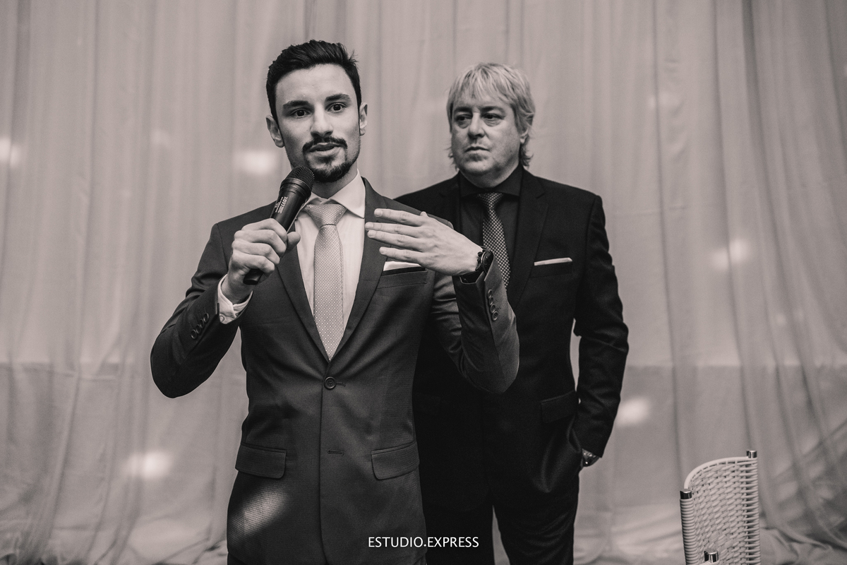 estúdio fotográfico-fotografo-família-15anos-ensaio-casamento-formatura-book de fotos-fotografa-ensaio gestante-festa de 15 anos-pré wedding-fotos profissionais-corporativos-retratos-fotos de bebê-sessão de fotos-mini wedding-dia do fotografo-ensaio newbo