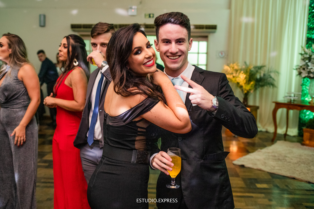 estúdio fotográfico-fotografo-família-15anos-ensaio-casamento-formatura-book de fotos-fotografa-ensaio gestante-festa de 15 anos-pré wedding-fotos profissionais-corporativos-retratos-fotos de bebê-sessão de fotos-mini wedding-dia do fotografo-ensaio newbo