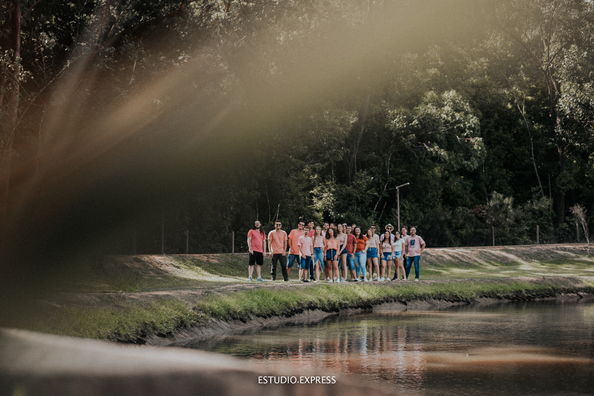 estúdio fotográfico-fotografo-família-15anos-ensaio-casamento-formatura-book de fotos-fotografa-ensaio gestante-festa de 15 anos-pré wedding-fotos profissionais-corporativos-ifsul-camaqua-ifcamaqua-formatura-turma-ensaio-tca-foto