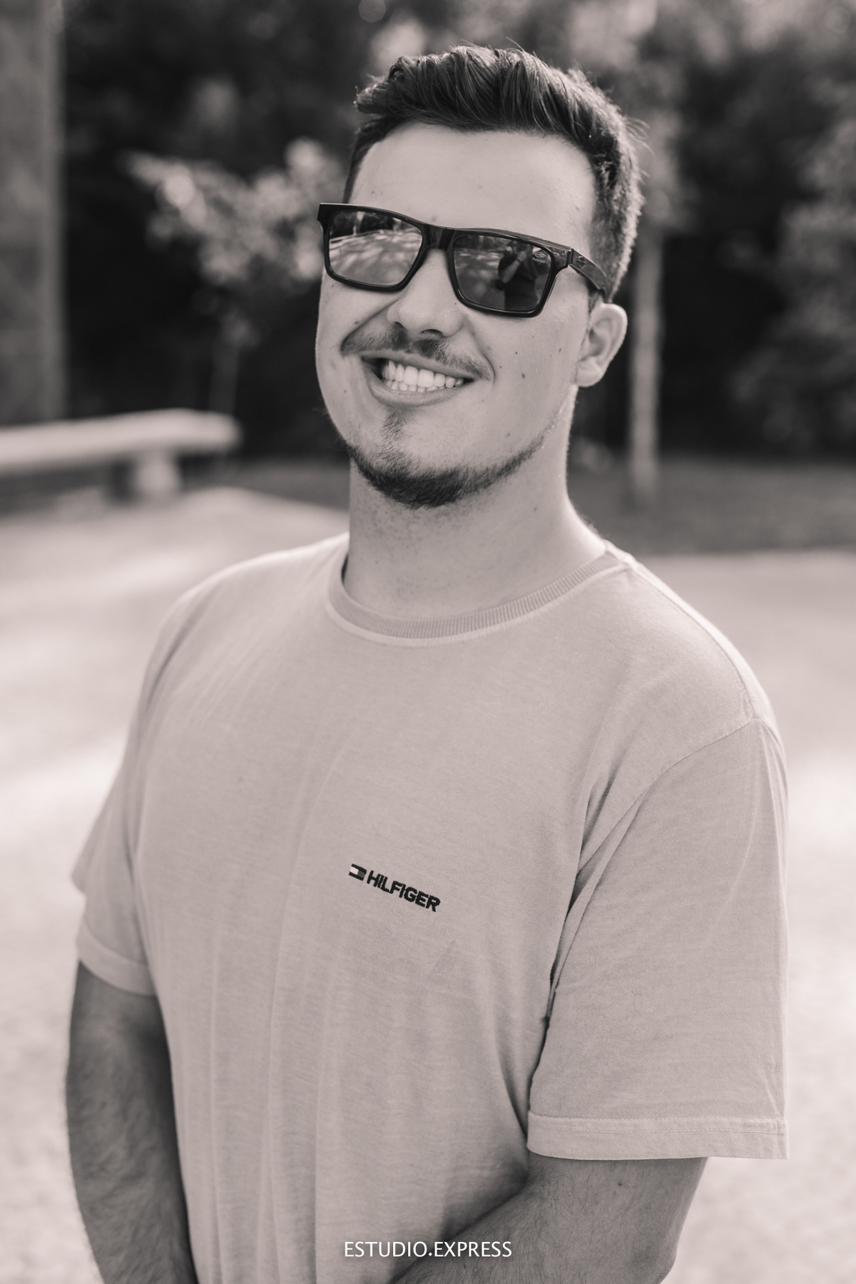 estúdio fotográfico-fotografo-família-15anos-ensaio-casamento-formatura-book de fotos-fotografa-ensaio gestante-festa de 15 anos-pré wedding-fotos profissionais-corporativos-ifsul-camaqua-ifcamaqua-formatura-turma-ensaio-tca-foto