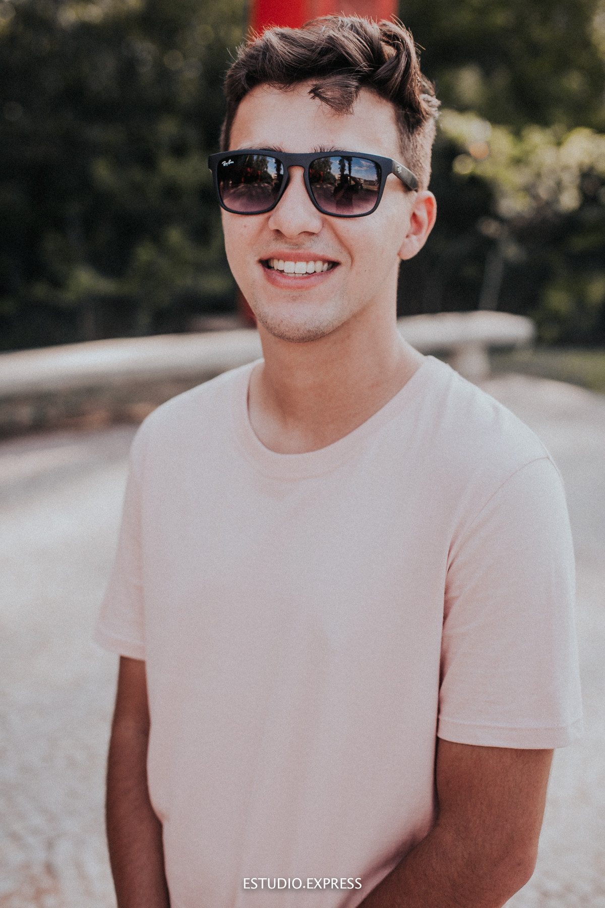 estúdio fotográfico-fotografo-família-15anos-ensaio-casamento-formatura-book de fotos-fotografa-ensaio gestante-festa de 15 anos-pré wedding-fotos profissionais-corporativos-ifsul-camaqua-ifcamaqua-formatura-turma-ensaio-tca-foto