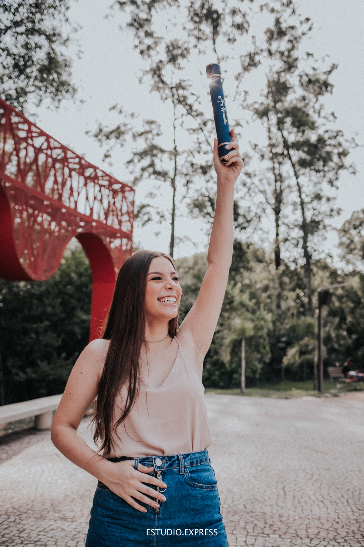 estúdio fotográfico-fotografo-família-15anos-ensaio-casamento-formatura-book de fotos-fotografa-ensaio gestante-festa de 15 anos-pré wedding-fotos profissionais-corporativos-ifsul-camaqua-ifcamaqua-formatura-turma-ensaio-tca-foto